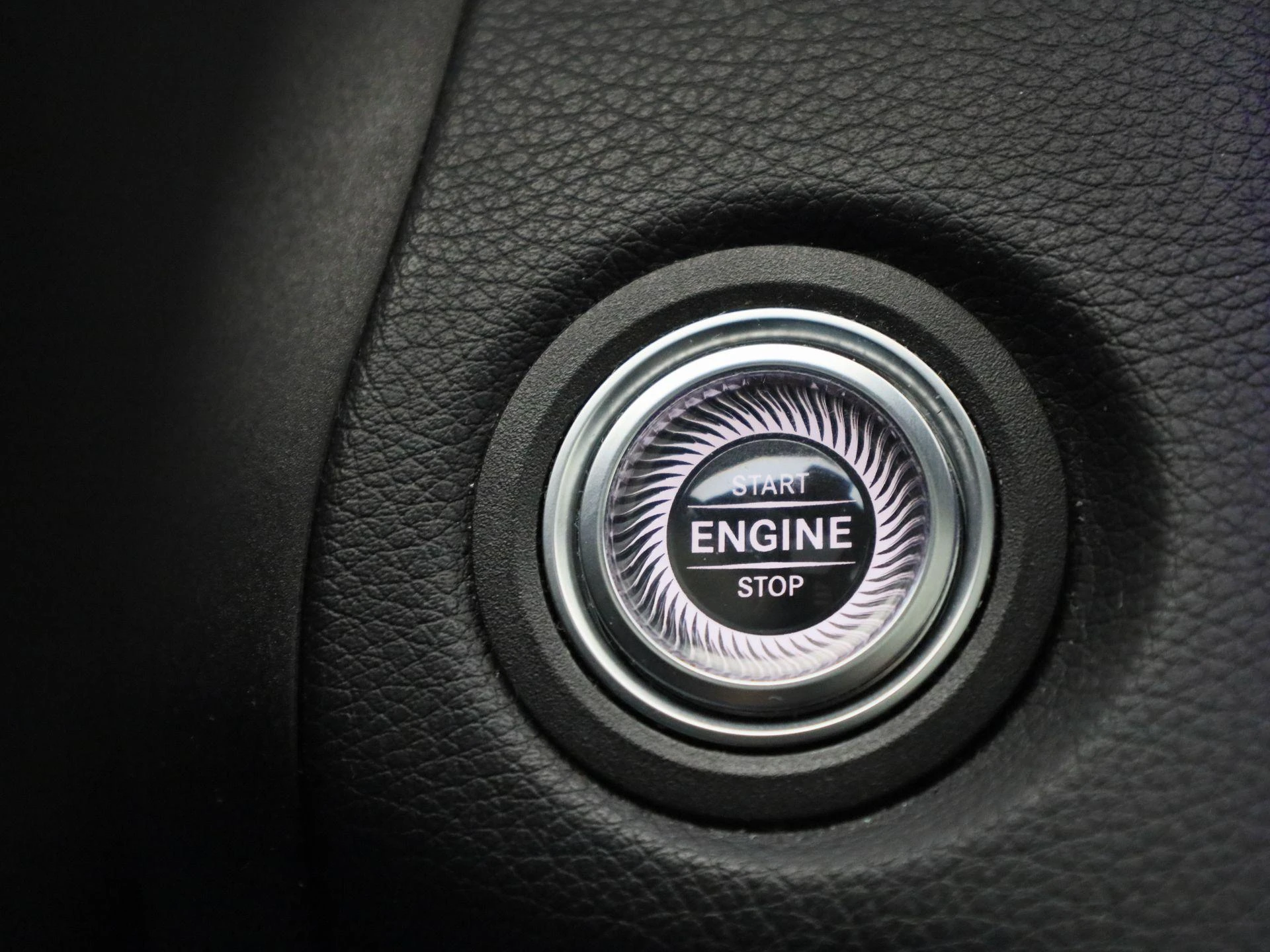 Mercedes-Benz-C-Klasse-image-22