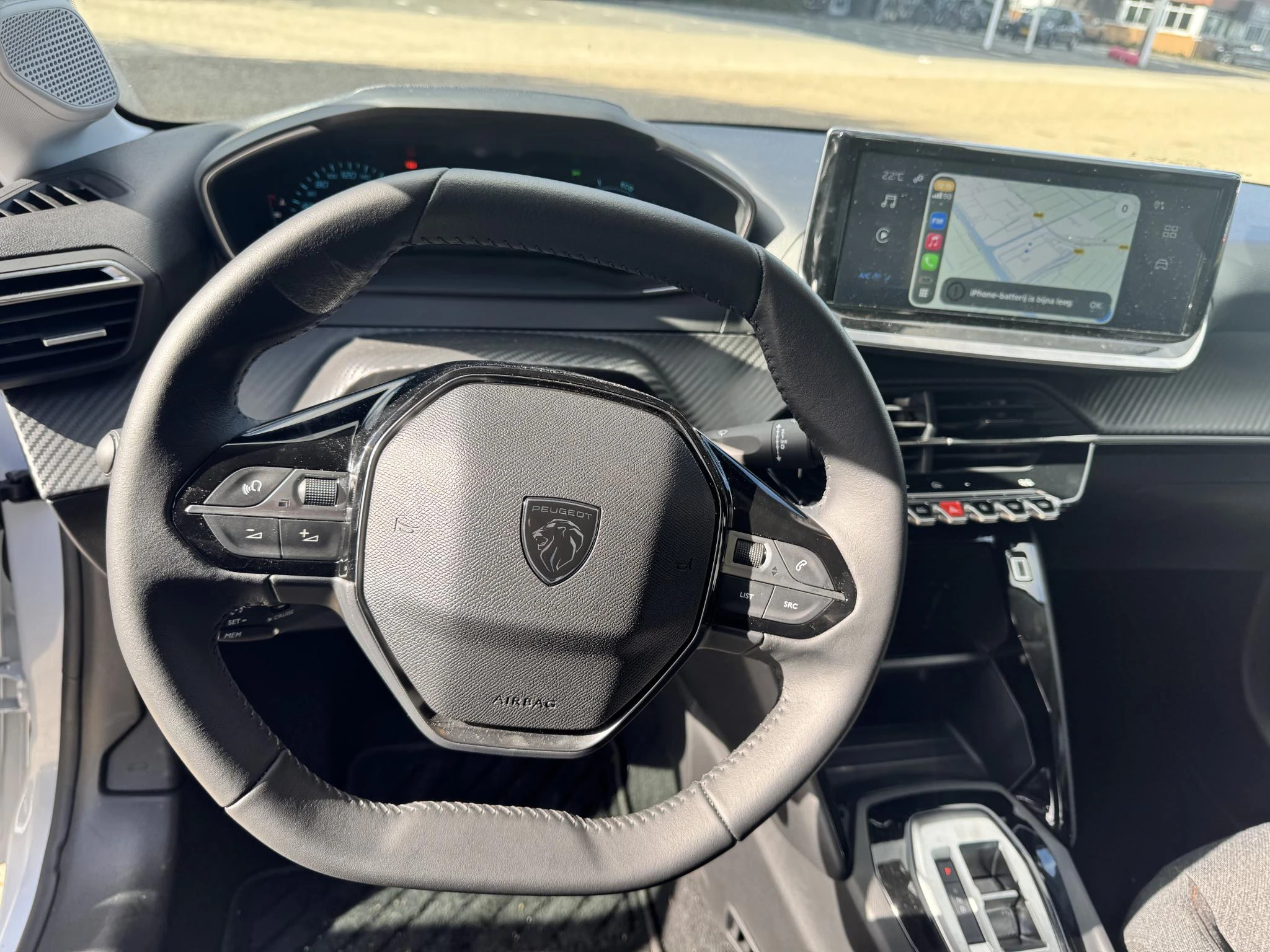 Peugeot-208-image-27
