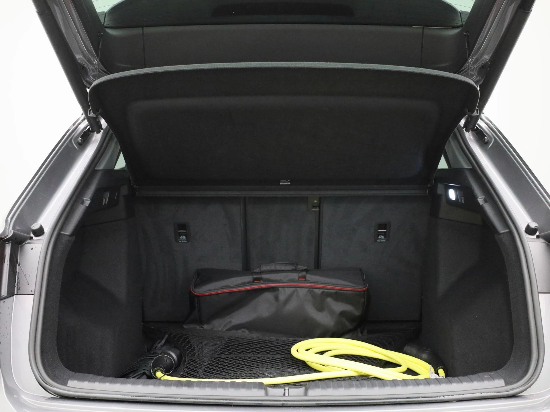 Audi-Q4 e-tron-image-40