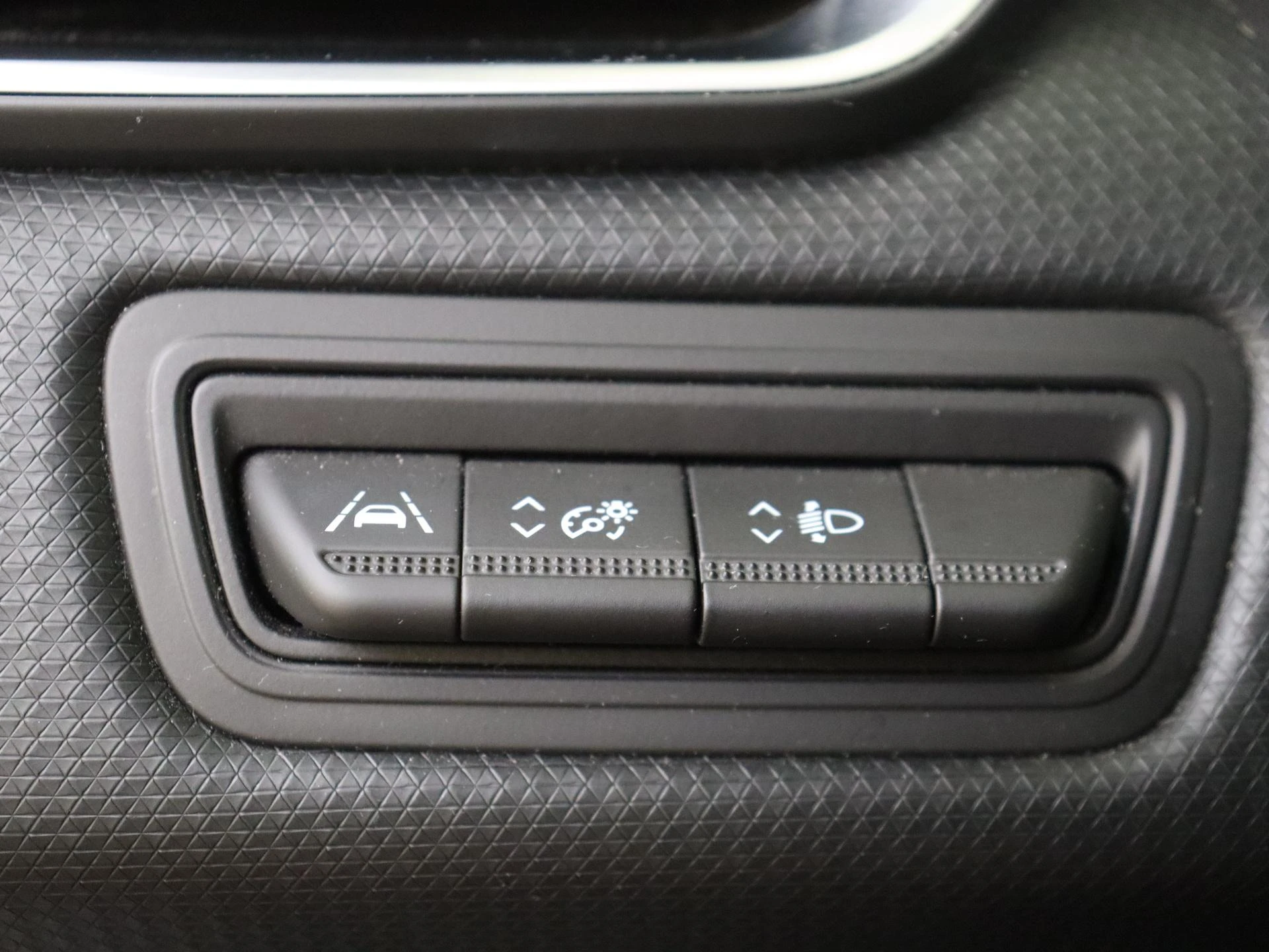 Renault-Clio-image-22