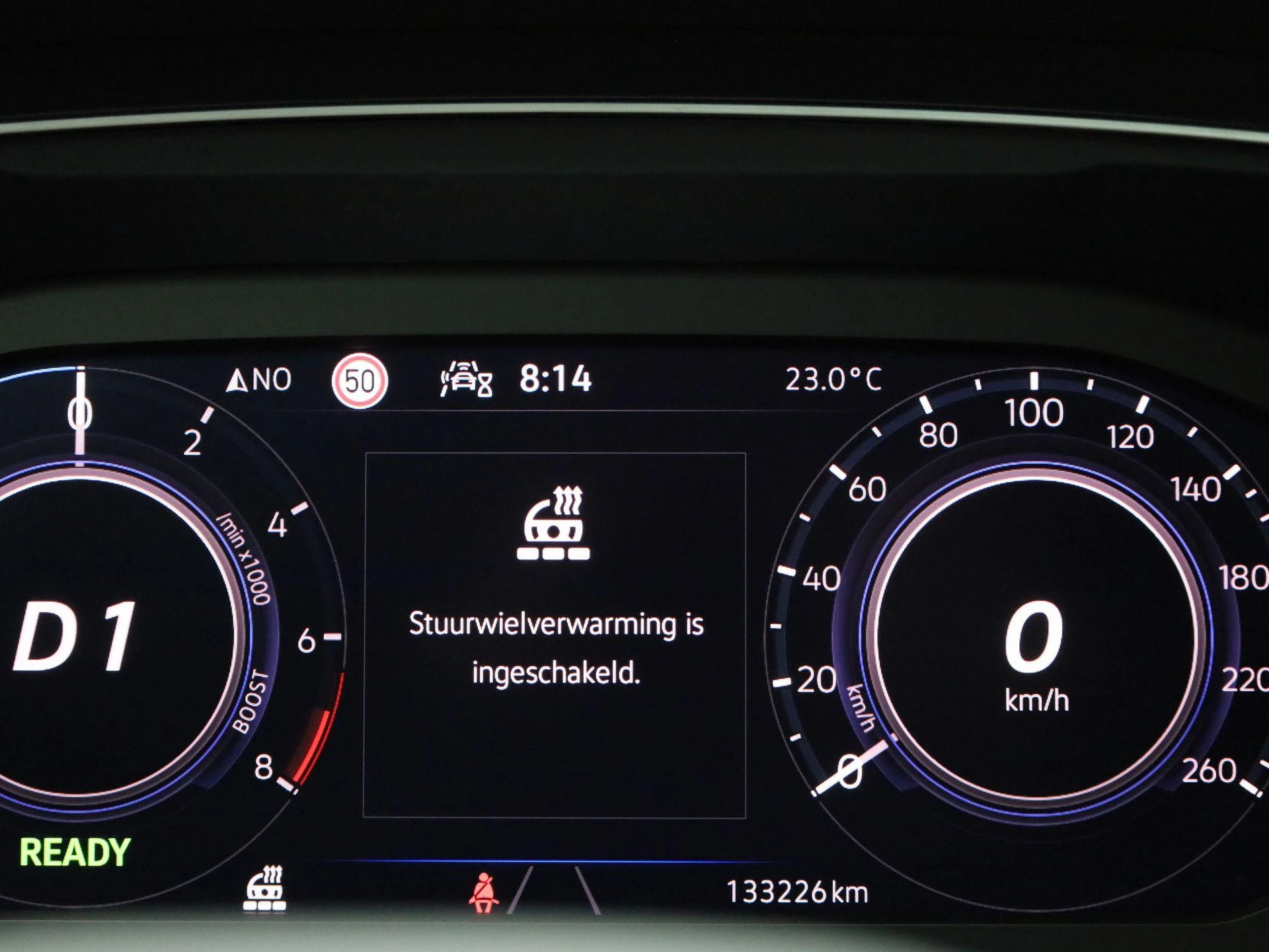 Volkswagen-Tiguan-image-23