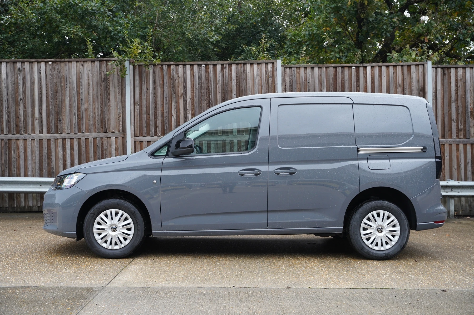 Volkswagen-Caddy-image-19
