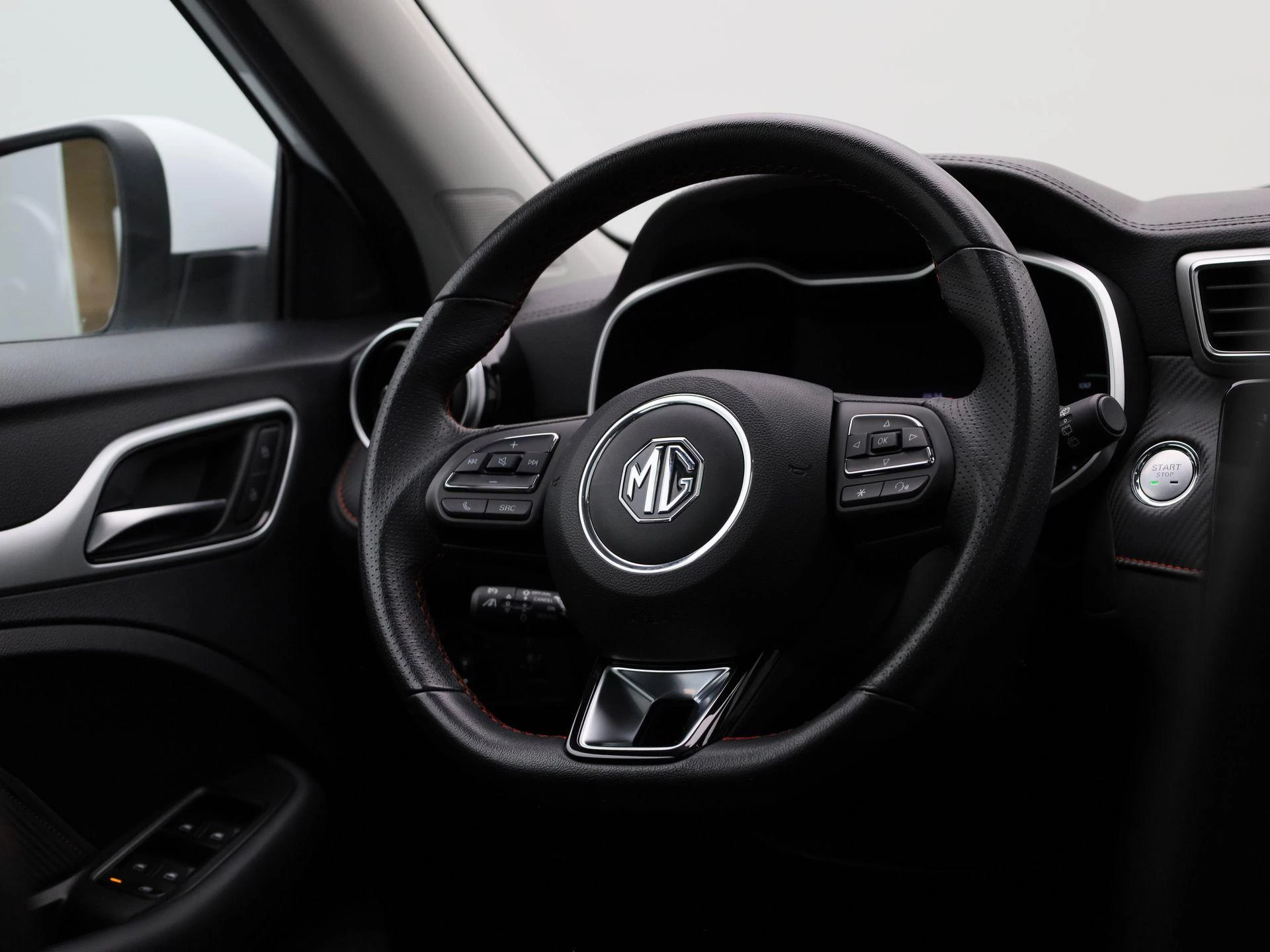 MG-ZS EV-image-39