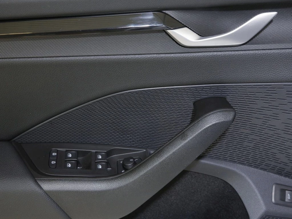 Škoda Octavia Combi Sportline 2.0 TDI UPE 54.330 AHK