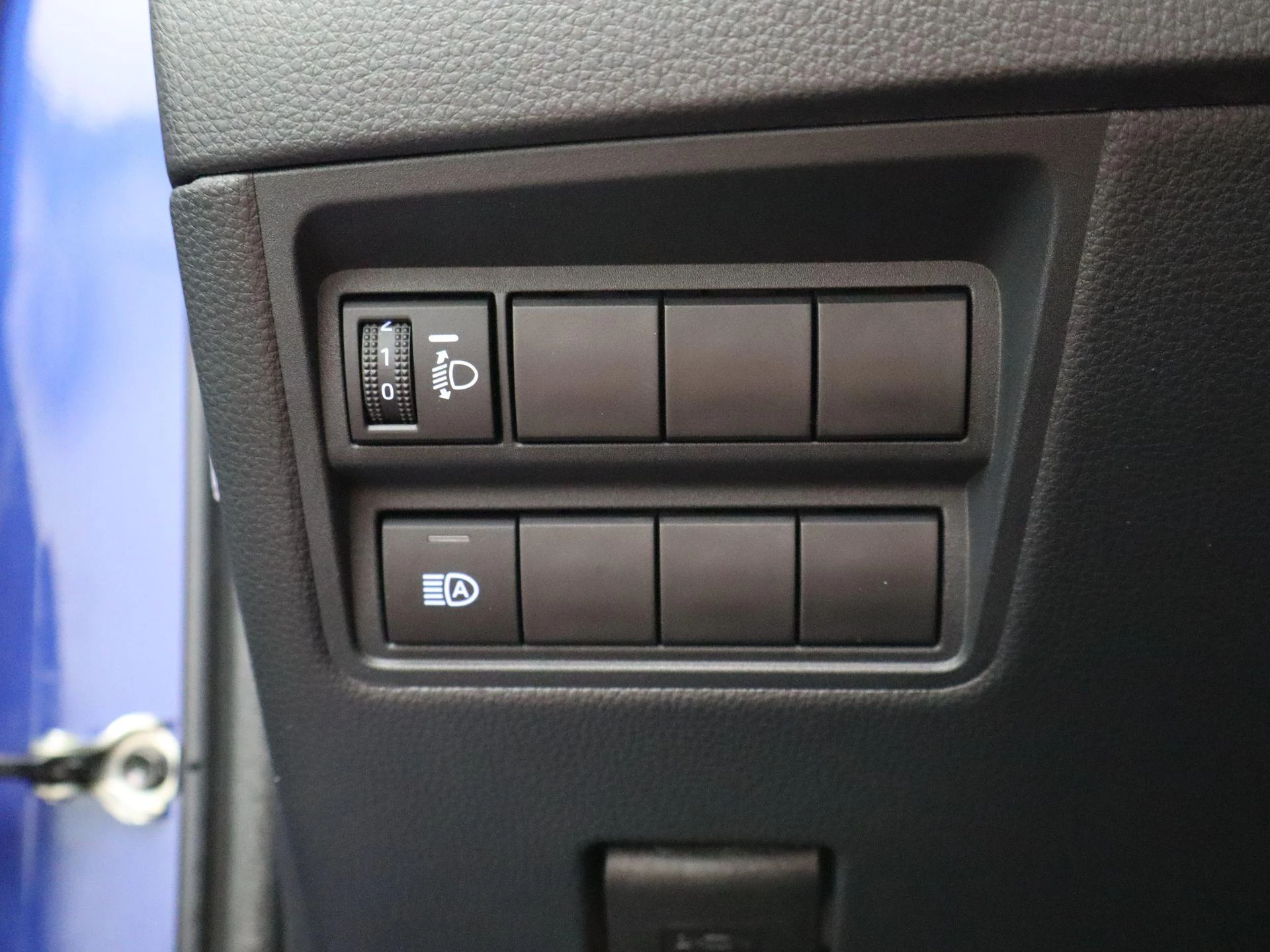 Toyota-Yaris Cross-image-24