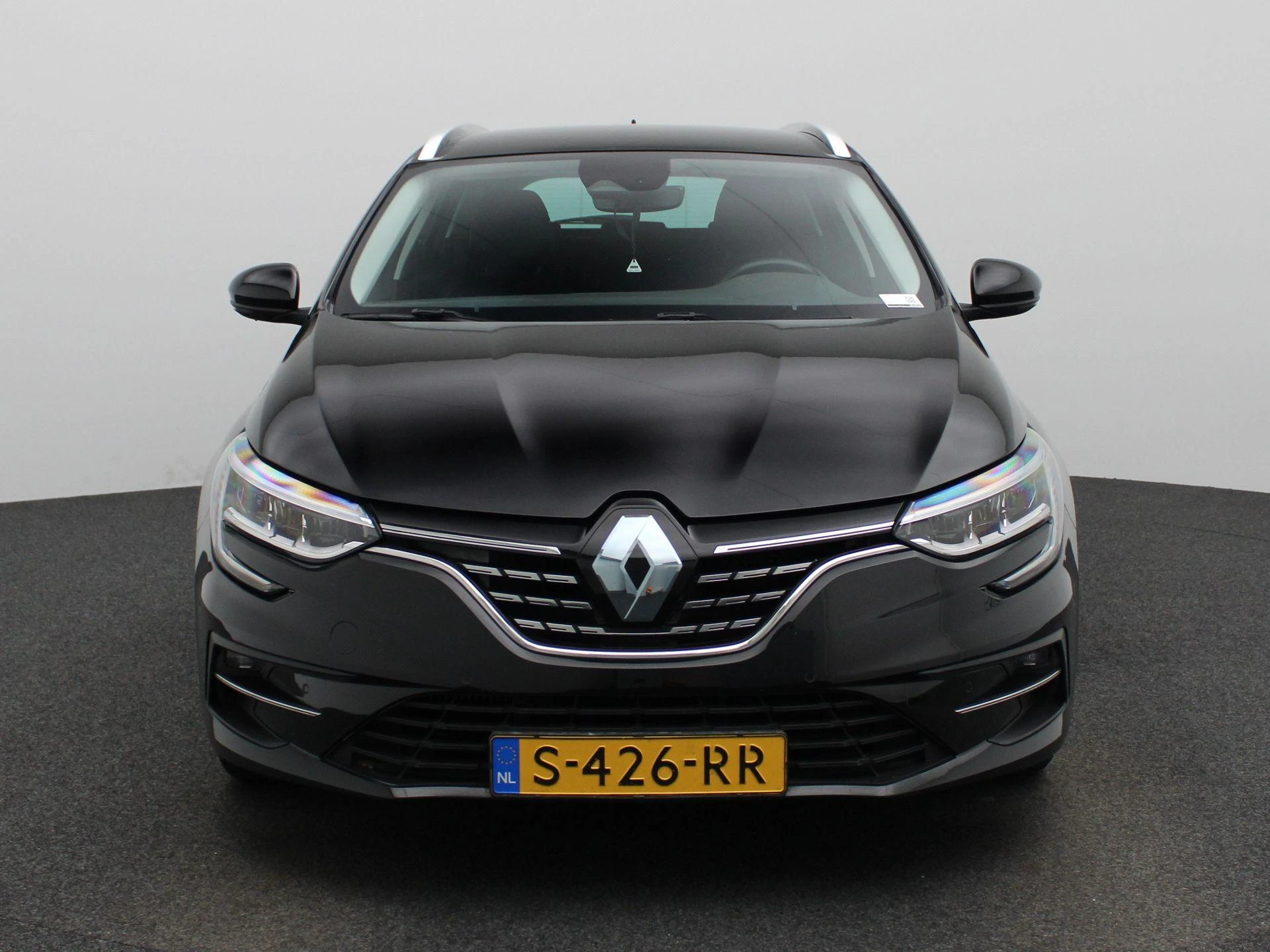 Renault-Mégane Estate-image-2
