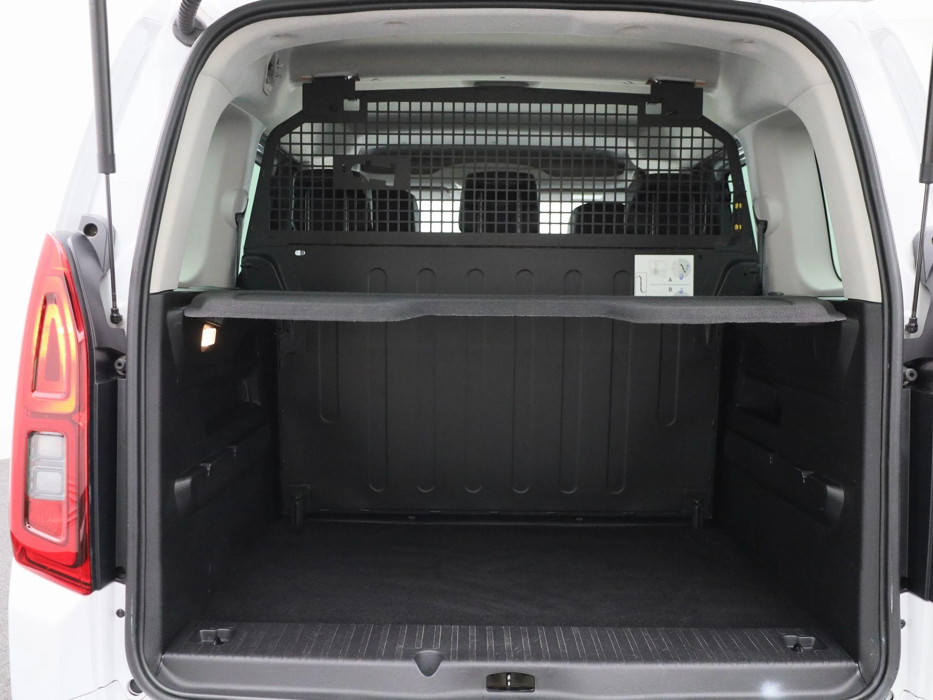 Opel-Combo-image-13