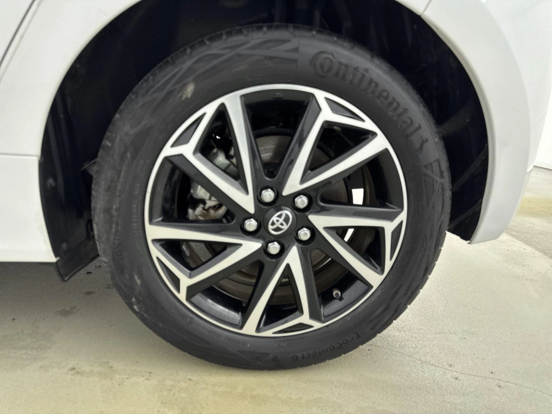 Toyota-Yaris-image-25