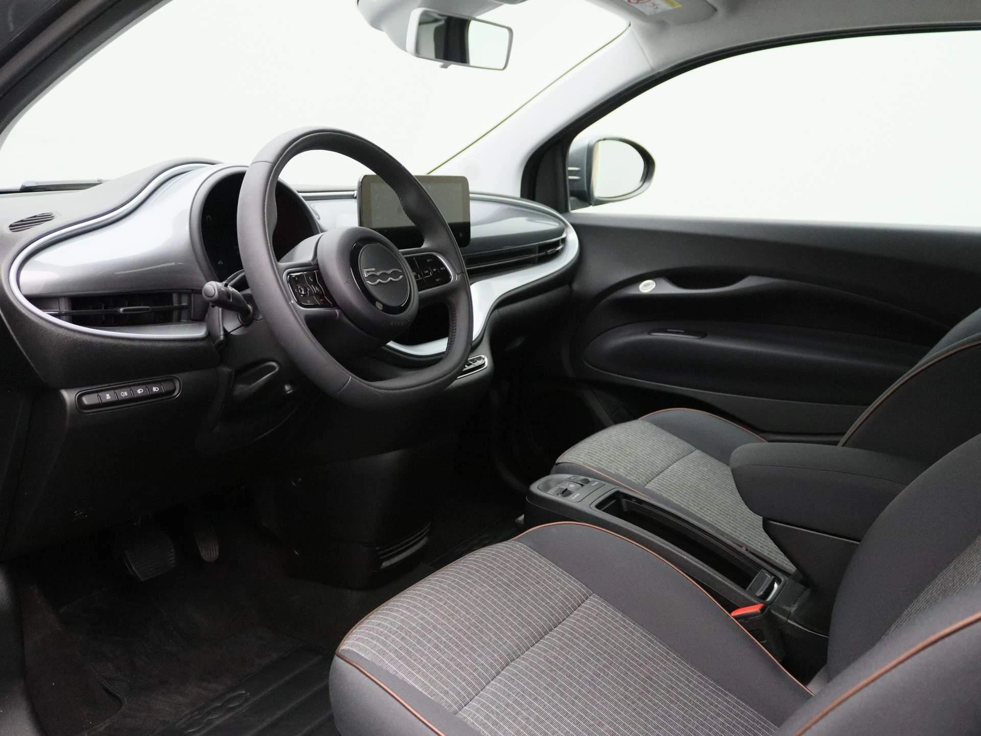 Fiat-500e-image-27