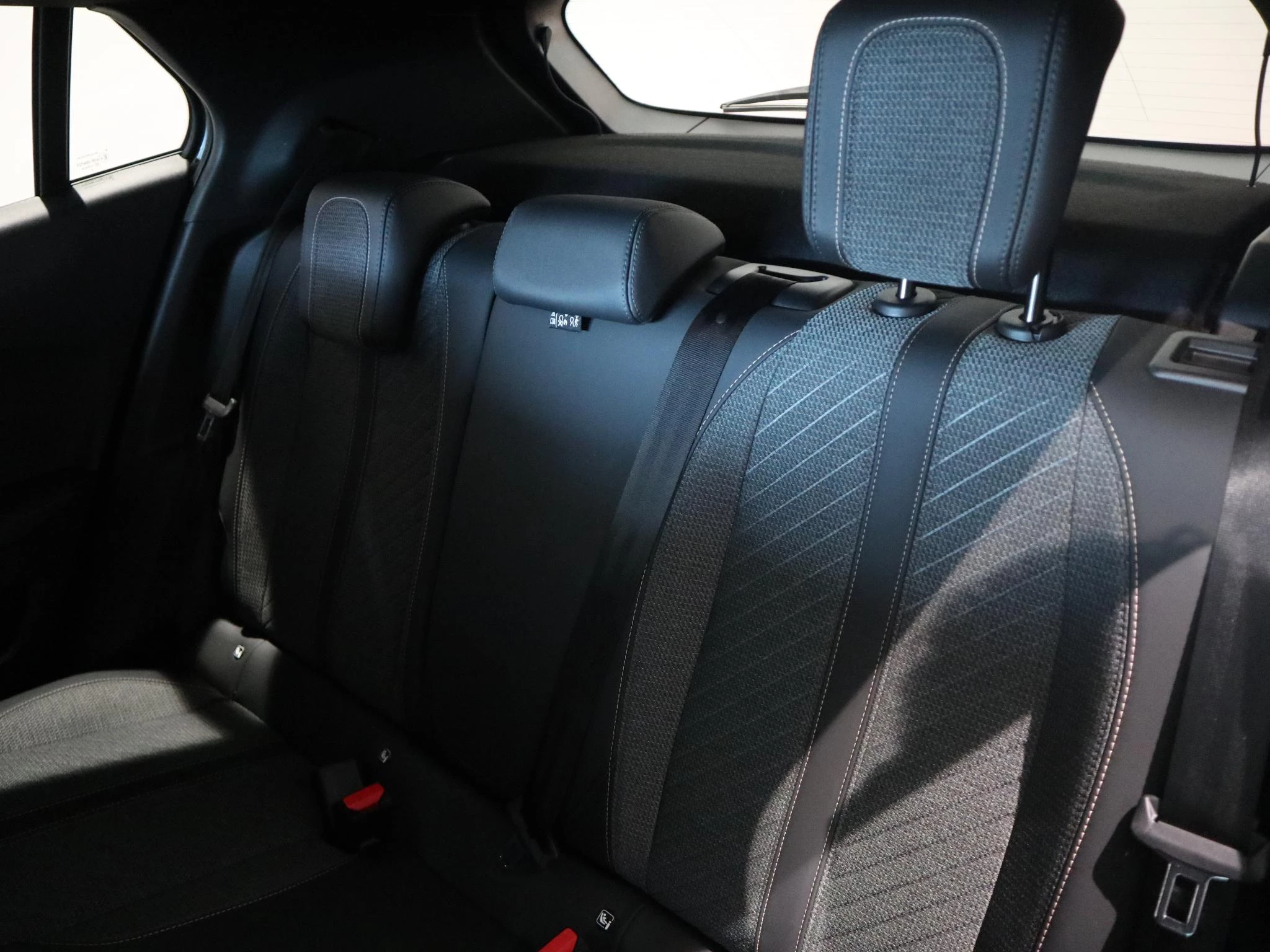 Peugeot-2008-image-9