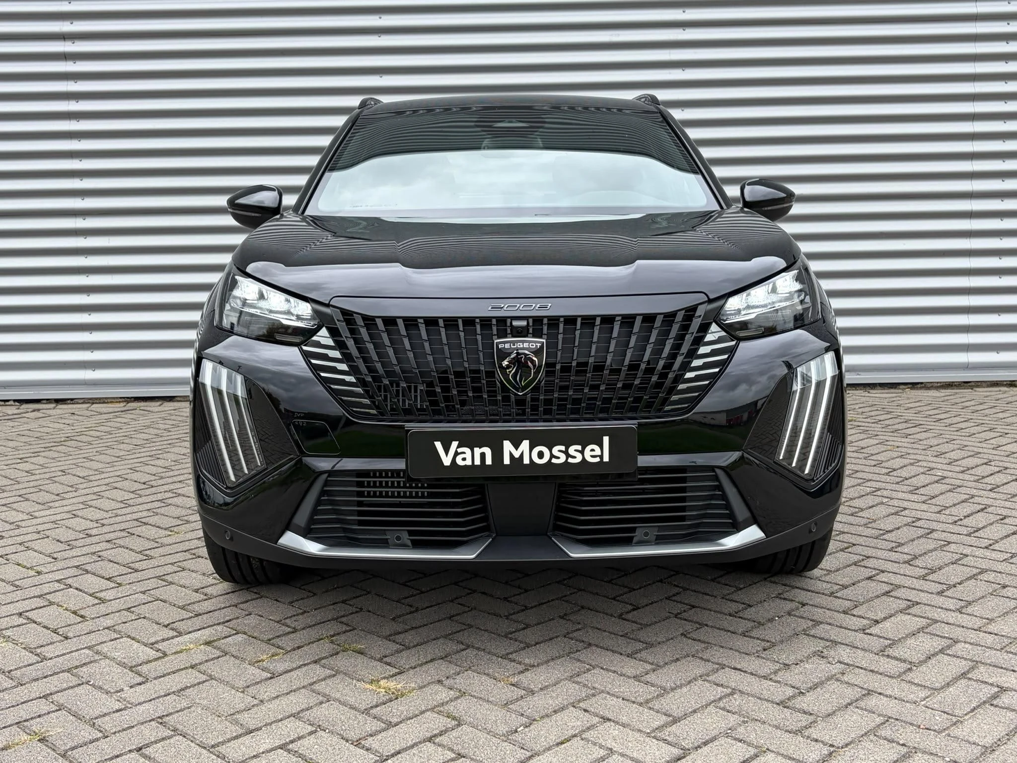 Peugeot-2008-image-1