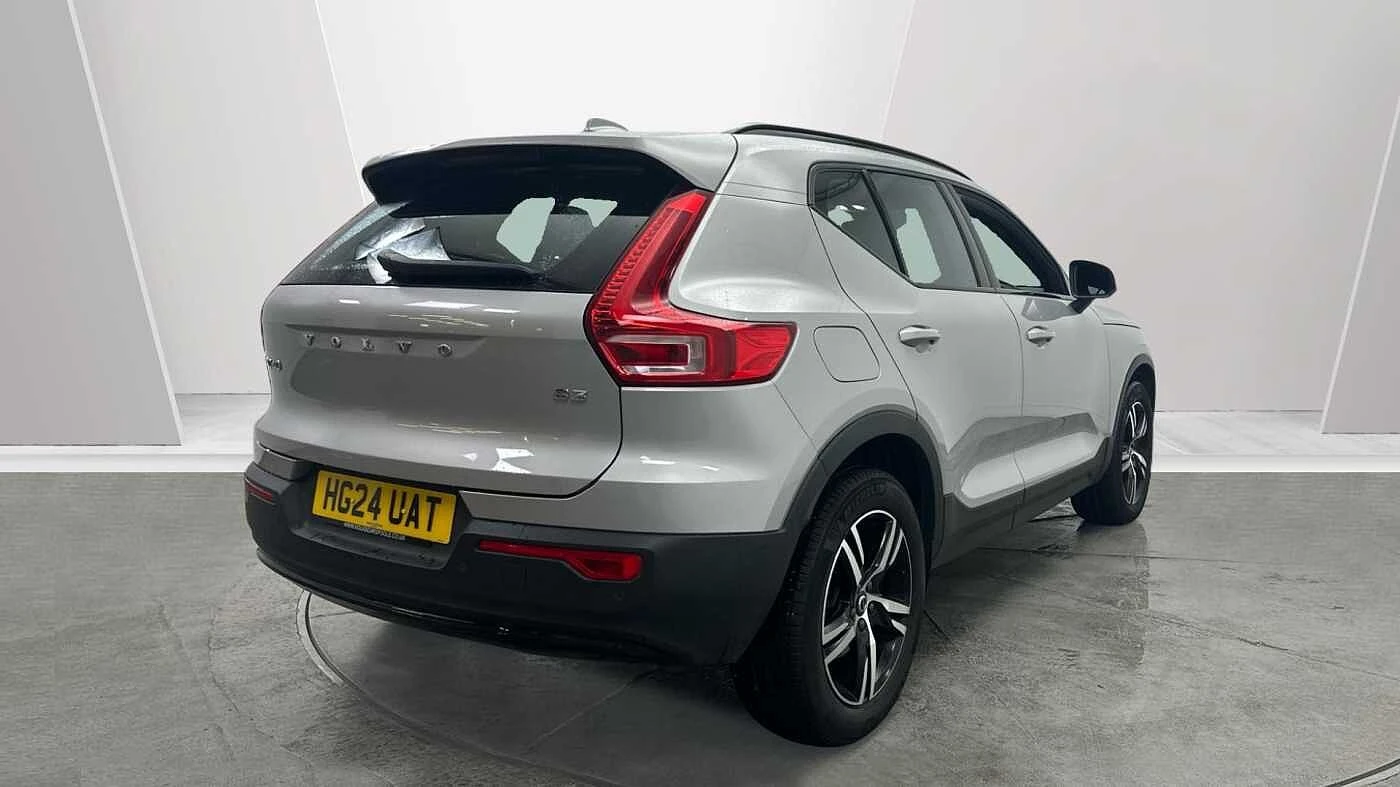 Volvo-XC40-image-2