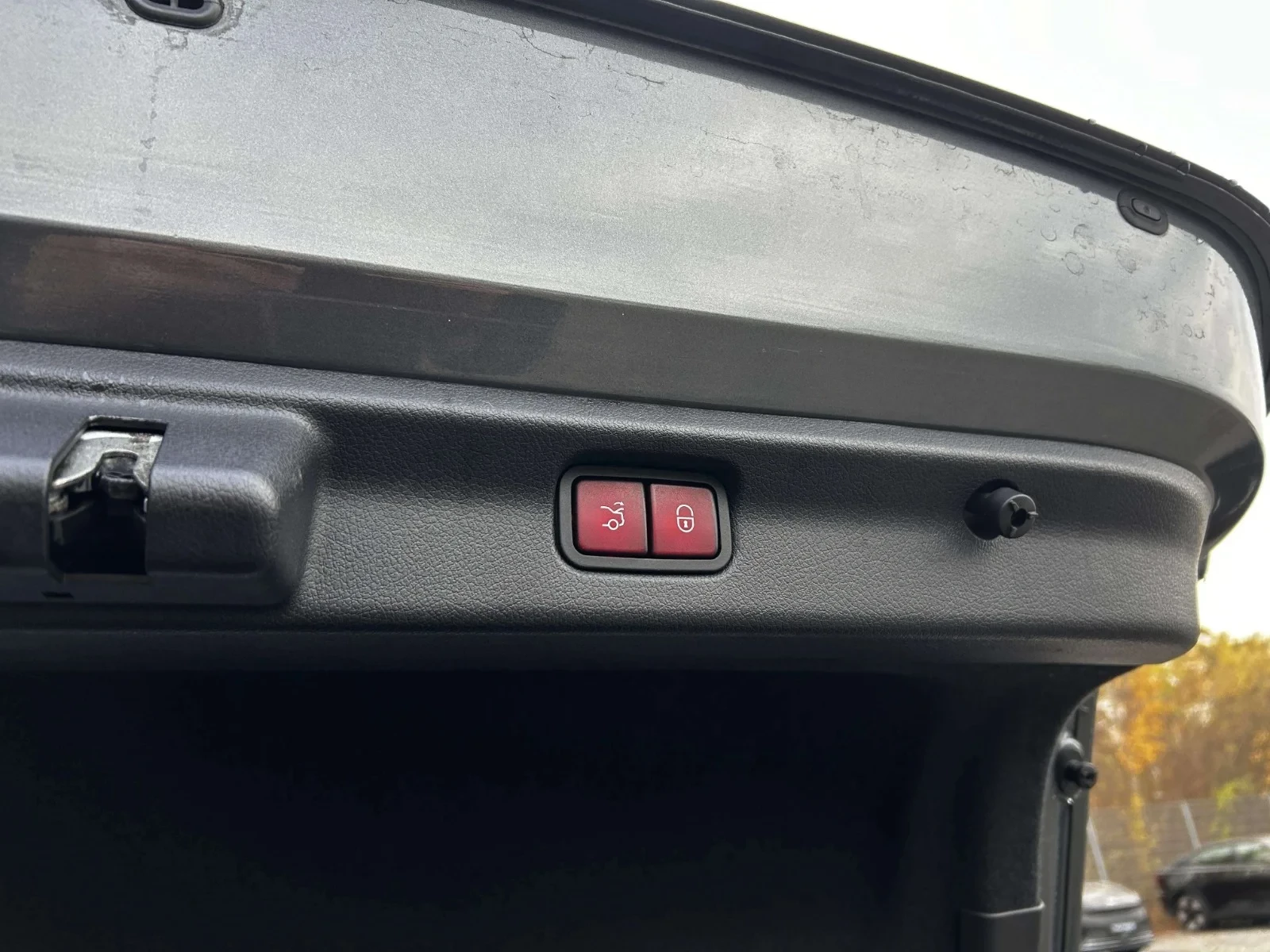 Mercedes-Benz-EQE-image-21