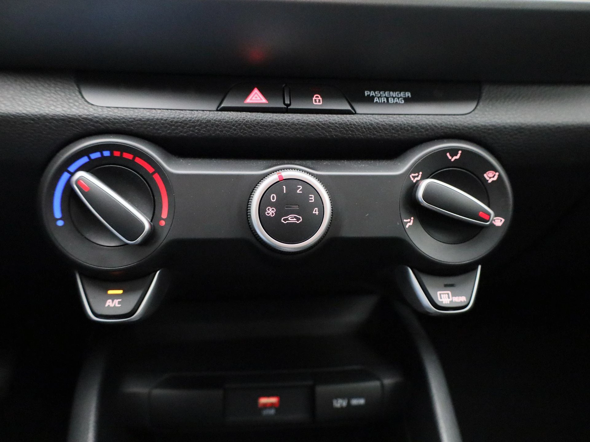 Kia-Stonic-image-22