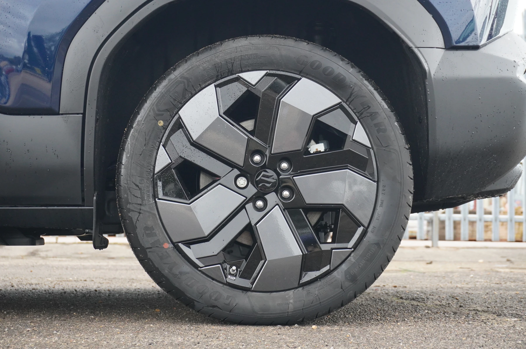 Suzuki-e Vitara-image-18