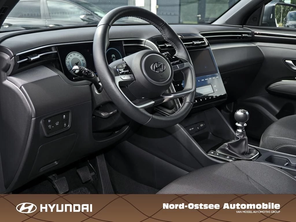 Hyundai Tucson 1.6 T-GDI ADVANTAGE 2WD SHZ LHZ NAVI LED