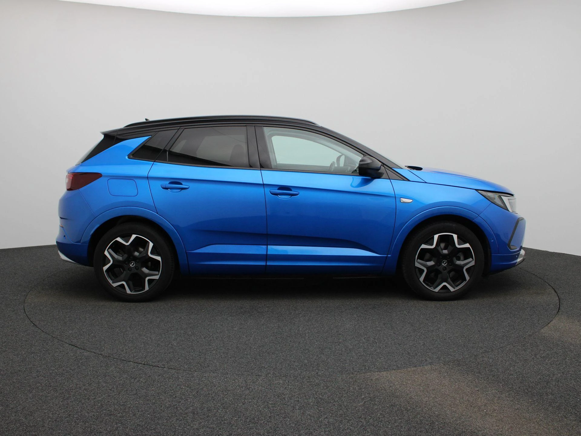 Opel-Grandland-image-5