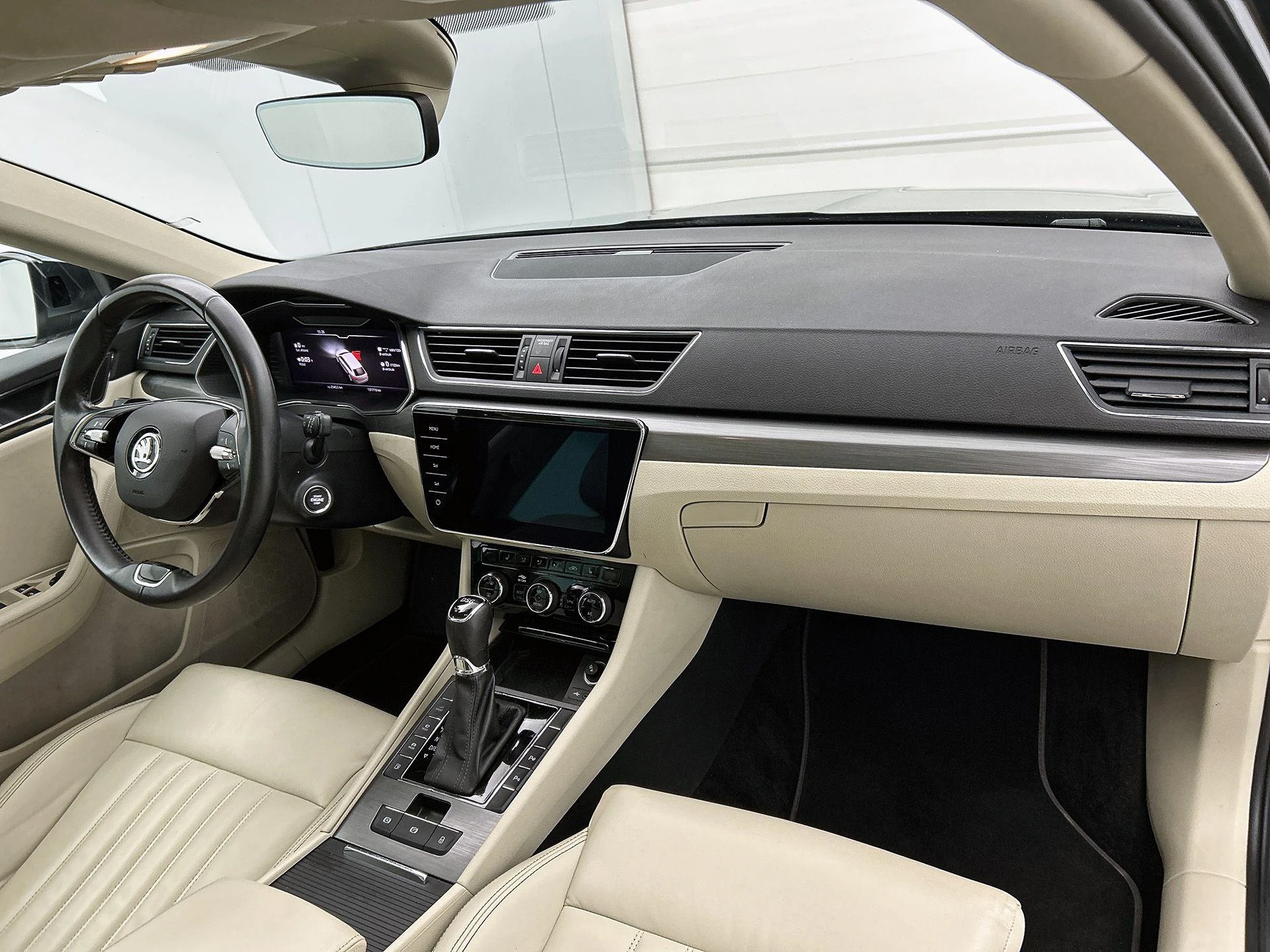 Škoda-Superb-image-20