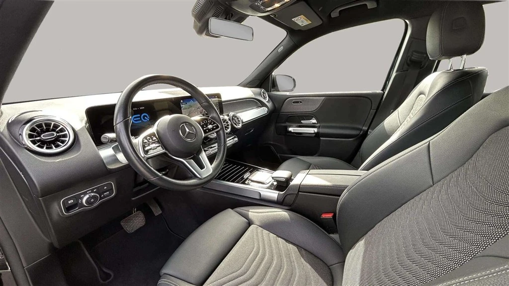 Mercedes-Benz-EQB-image-9