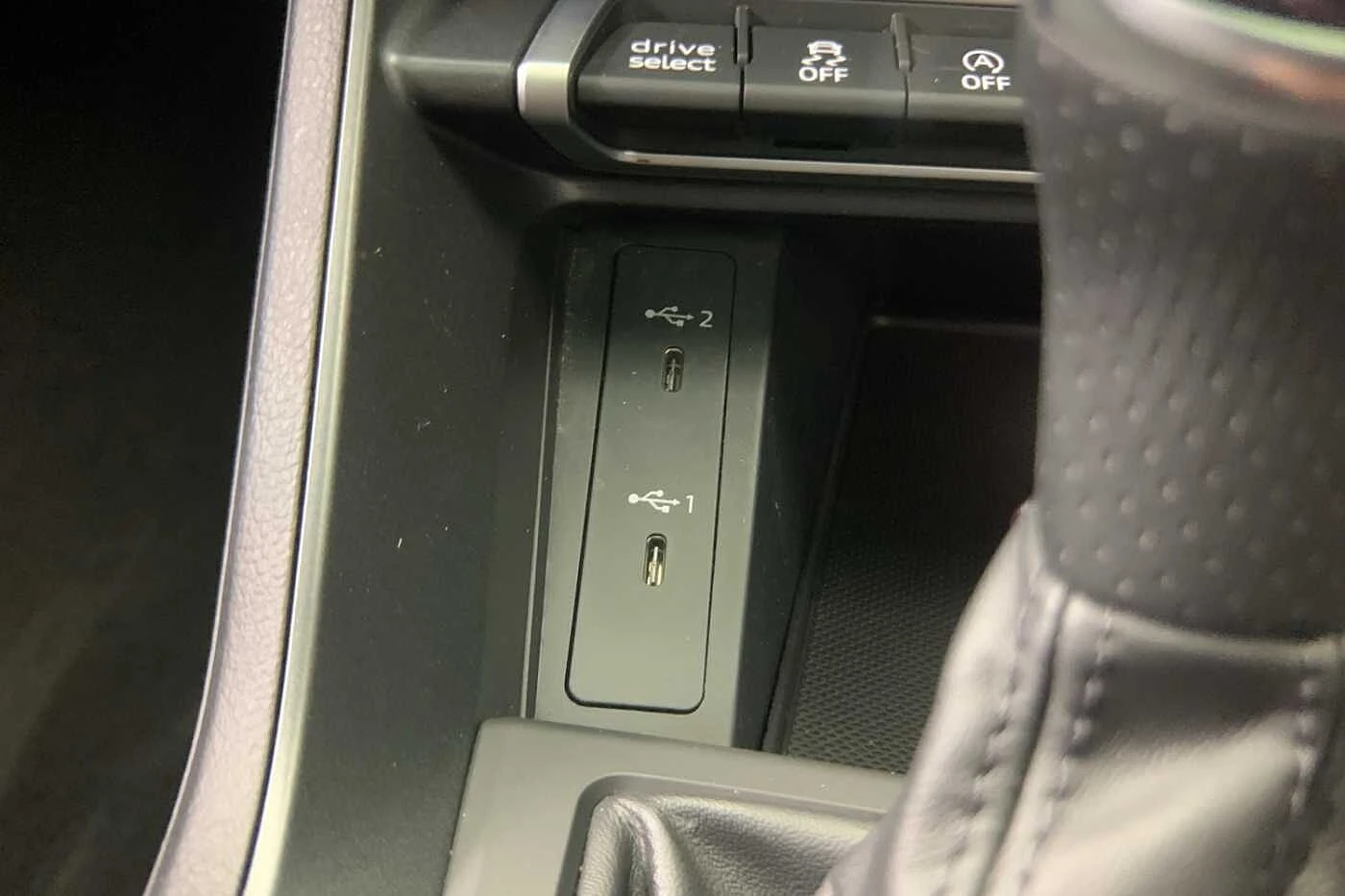 Audi-RSQ3-image-19