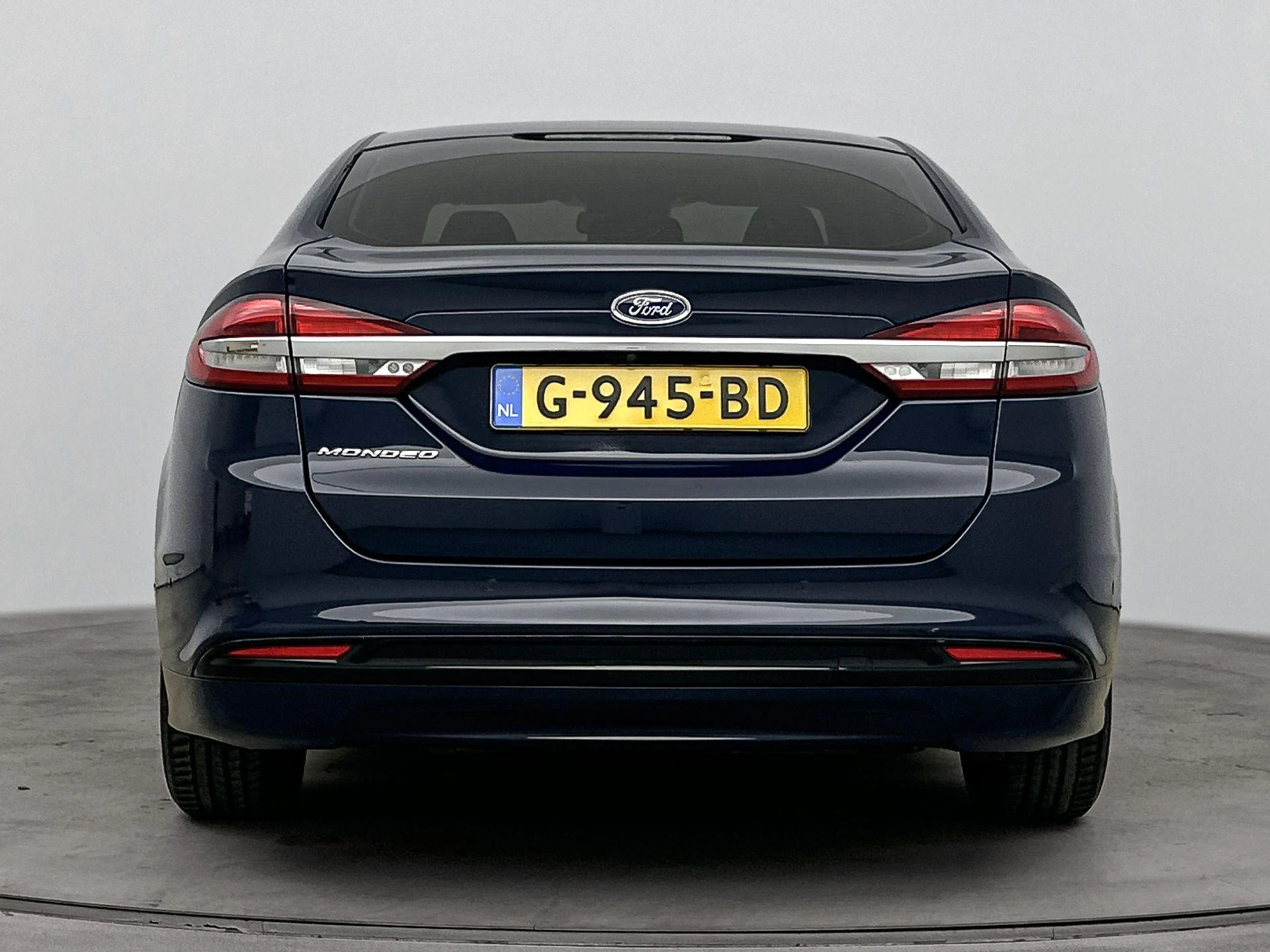 Ford-Mondeo-image-2