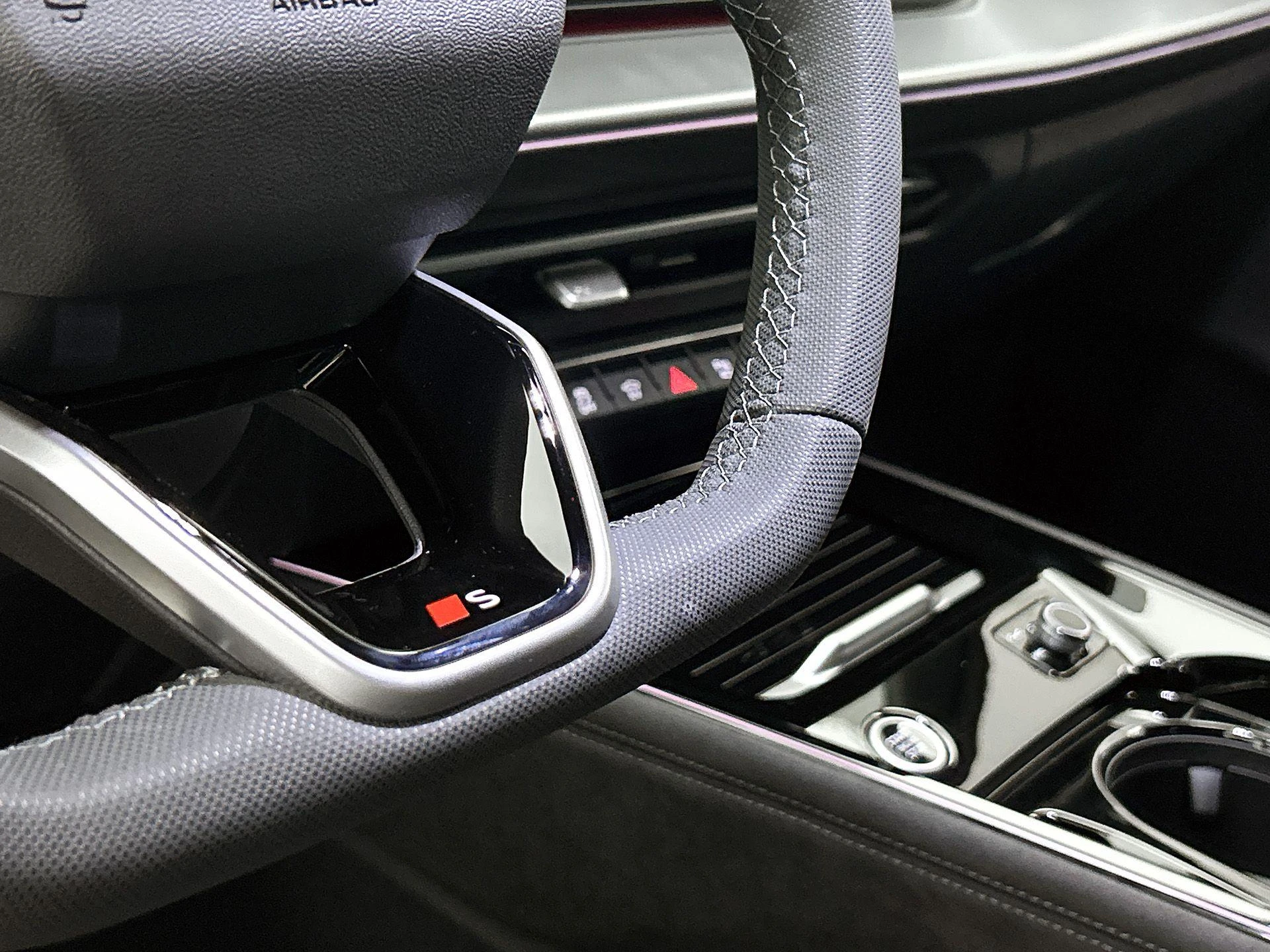 Audi-Q3-image-10