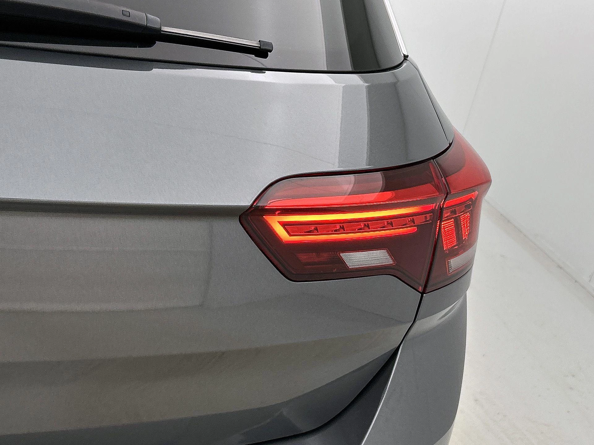Volkswagen-T-Roc-image-13