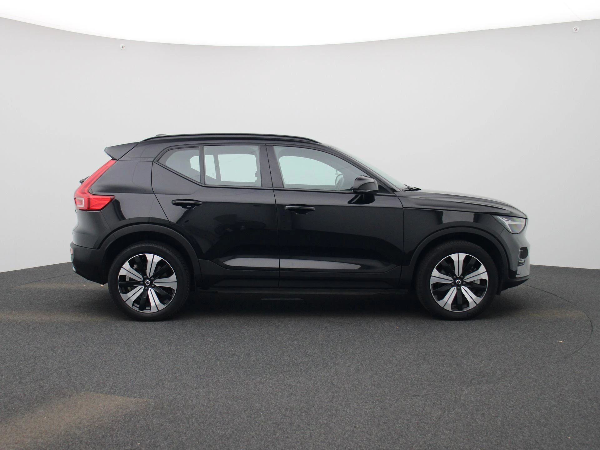 Volvo-XC40-image-5