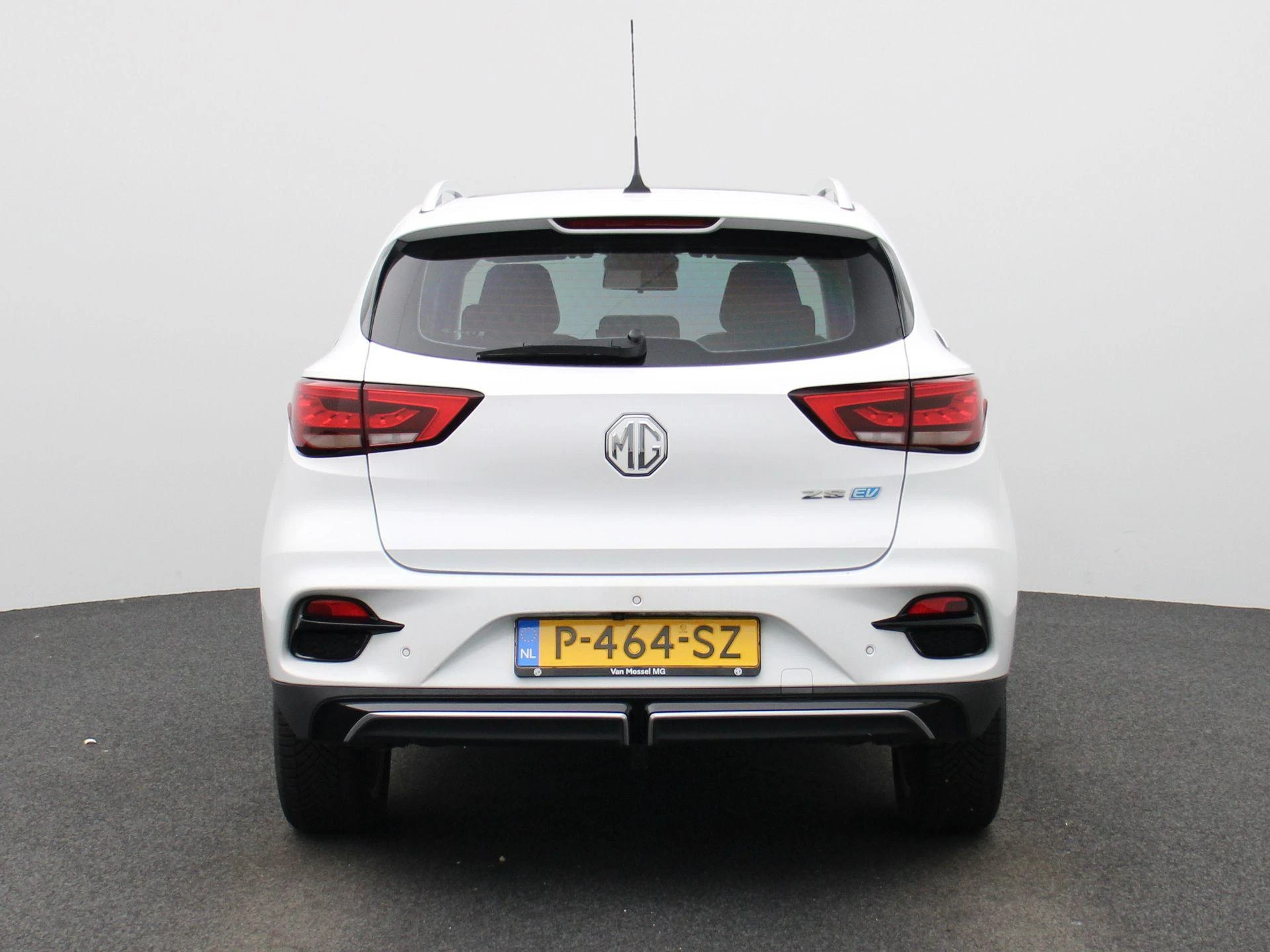 MG-ZS EV-image-4