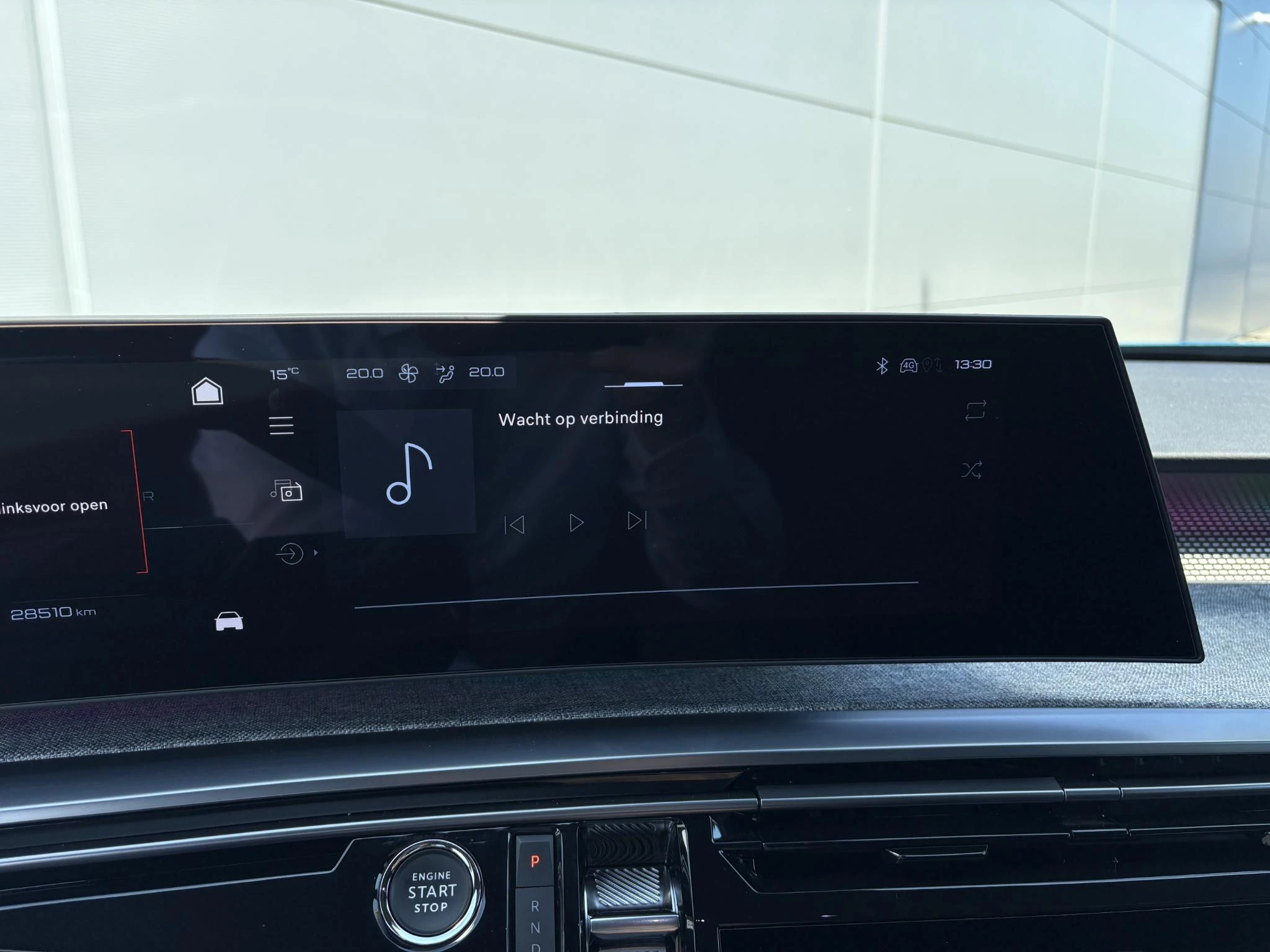 Peugeot-e-3008-image-12