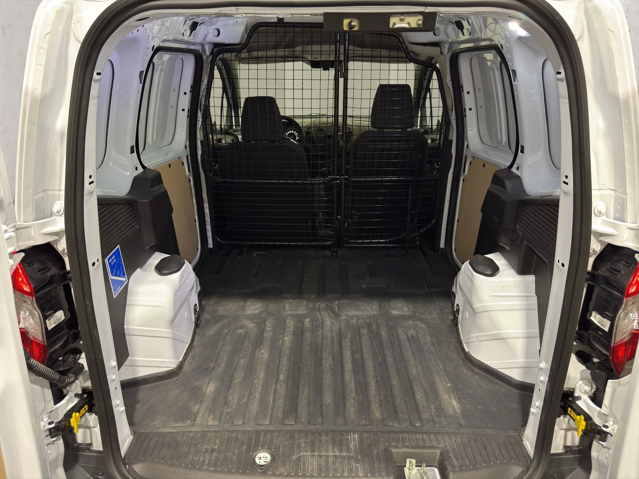 Ford Transit Courier Trend 1.0 EcoBoost 74kW Lieferwagen. 4-türig