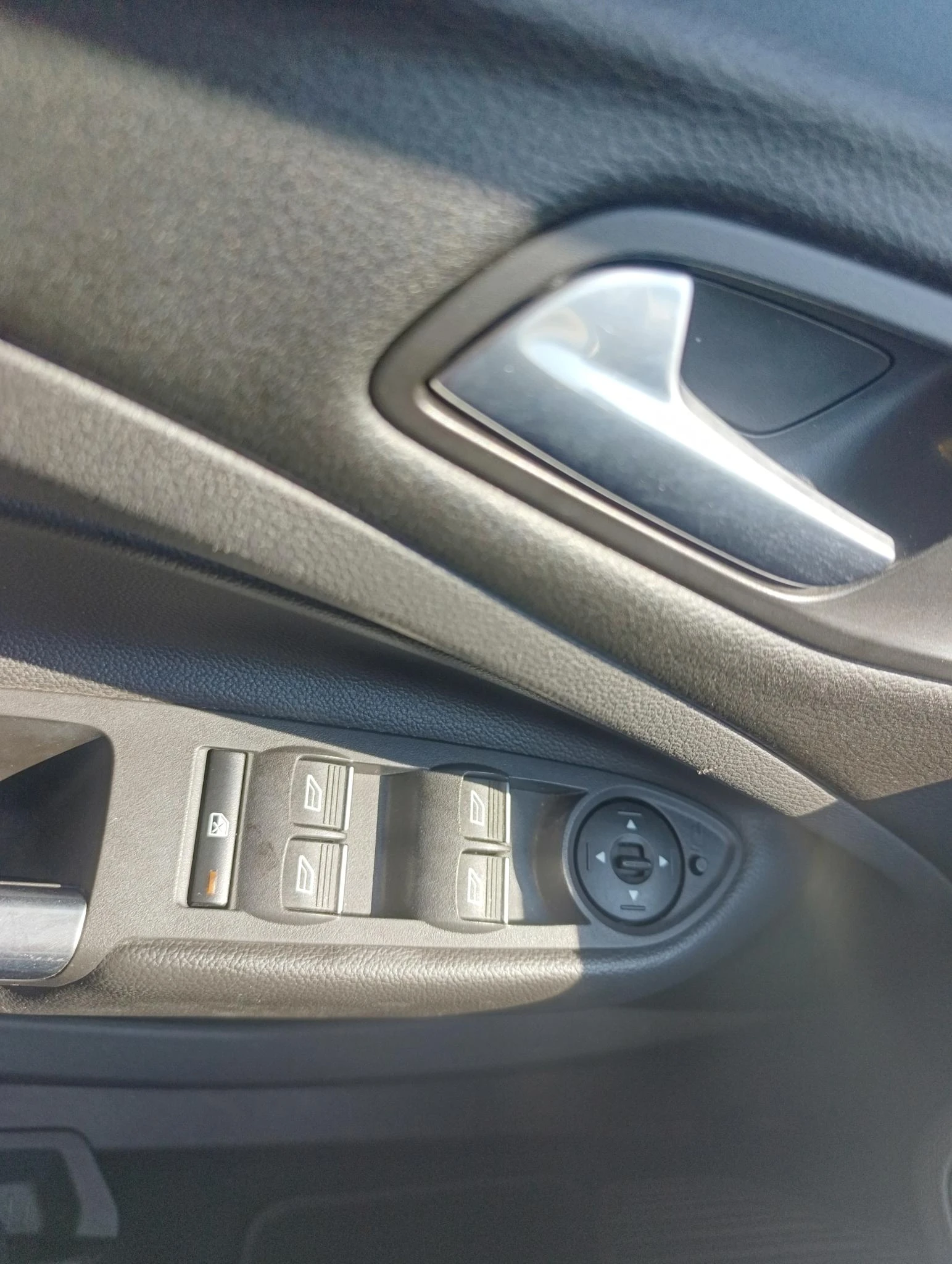 Ford-Kuga-image-12