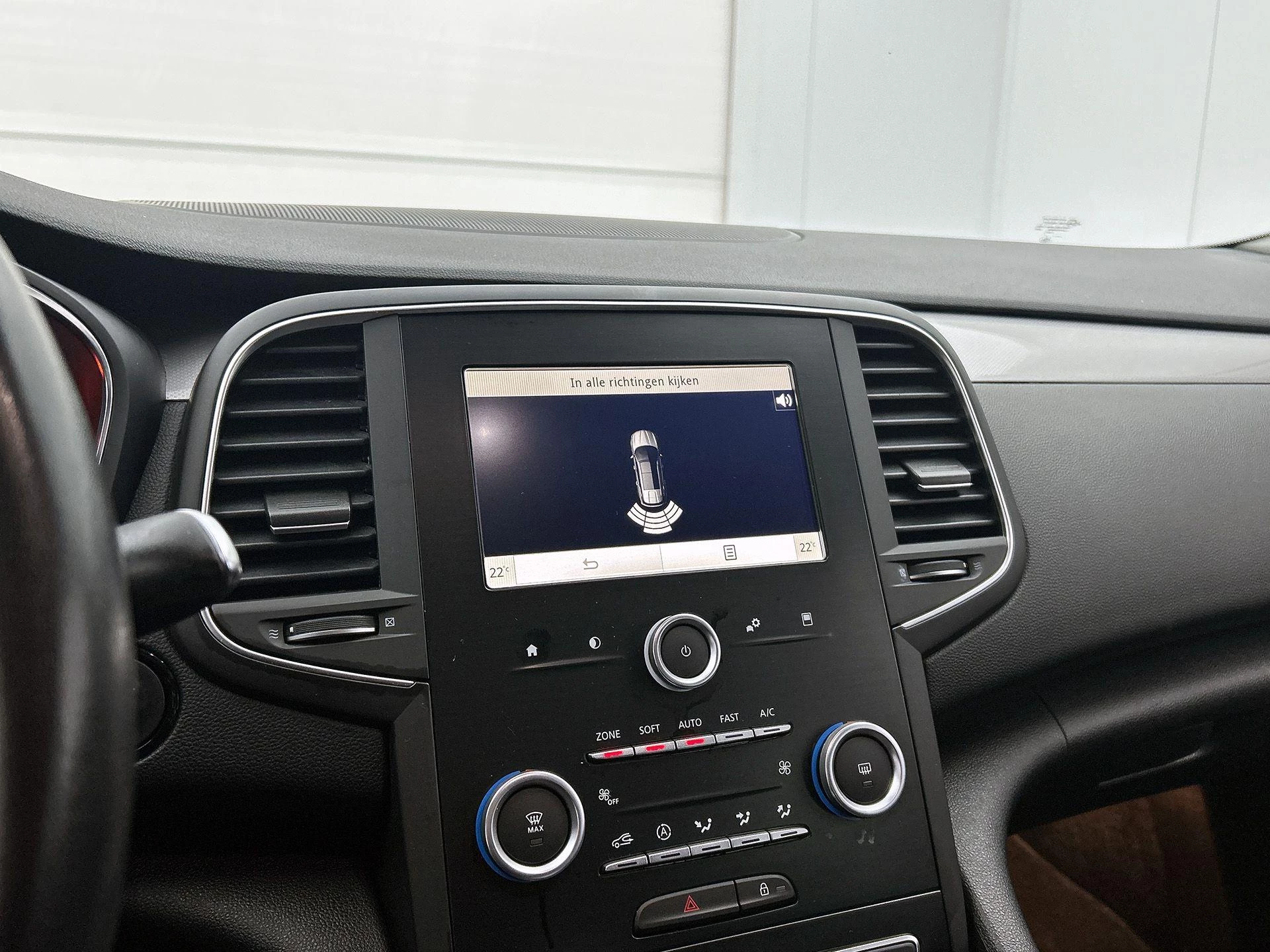 Renault-Talisman-image-14