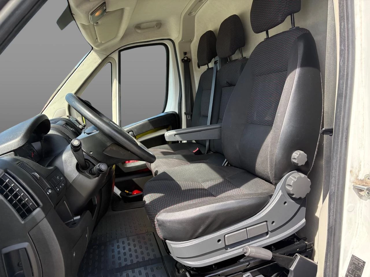 Citroën Jumper 35 L3H3 - 2.2 BlueHDi 165 S&S Club