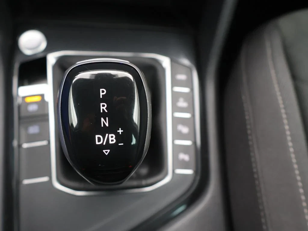 Volkswagen-Tiguan-image-24
