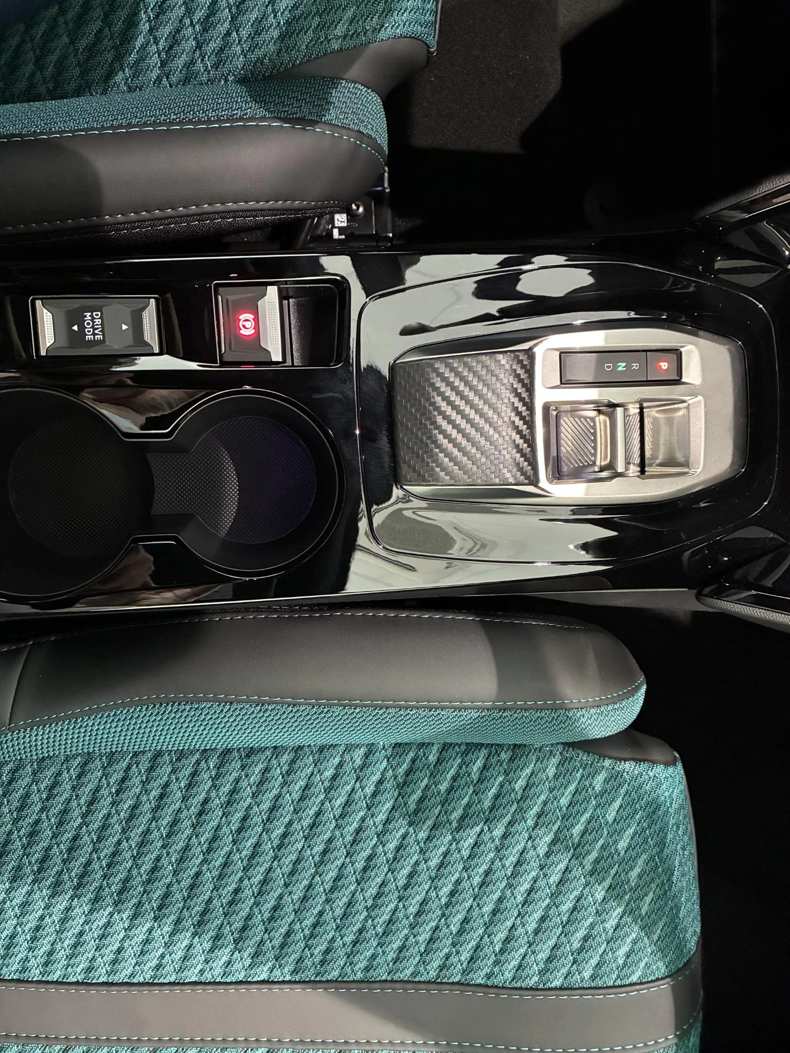 Peugeot-2008-image-28