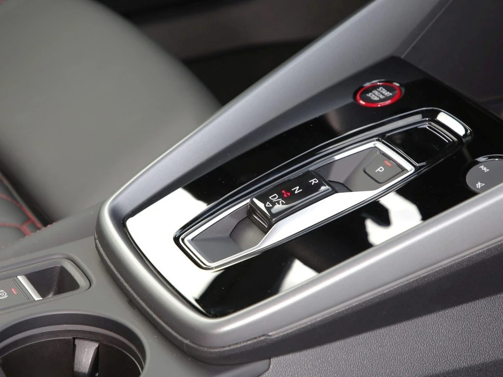 Audi-RS3-image-13
