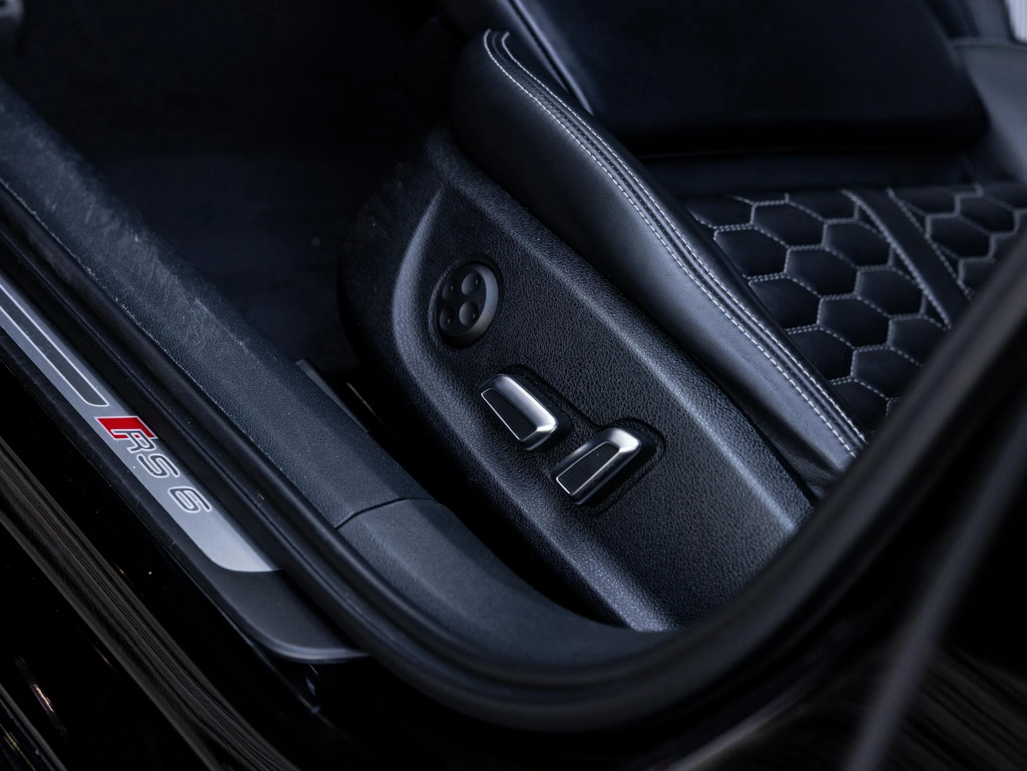 Audi-RS6-image-20