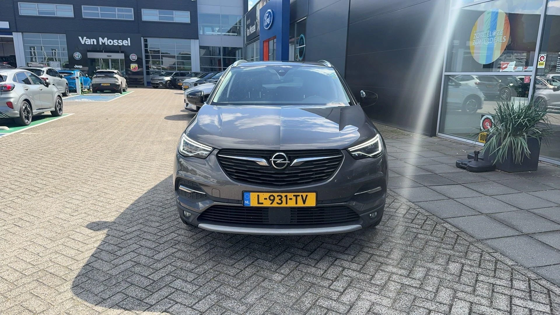 Opel-Grandland X-image-5