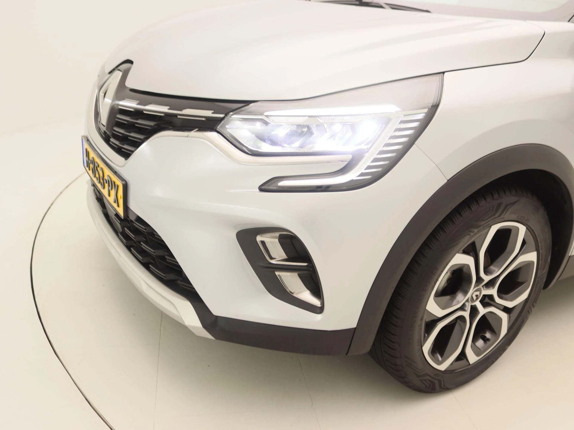 Renault-Captur-image-14