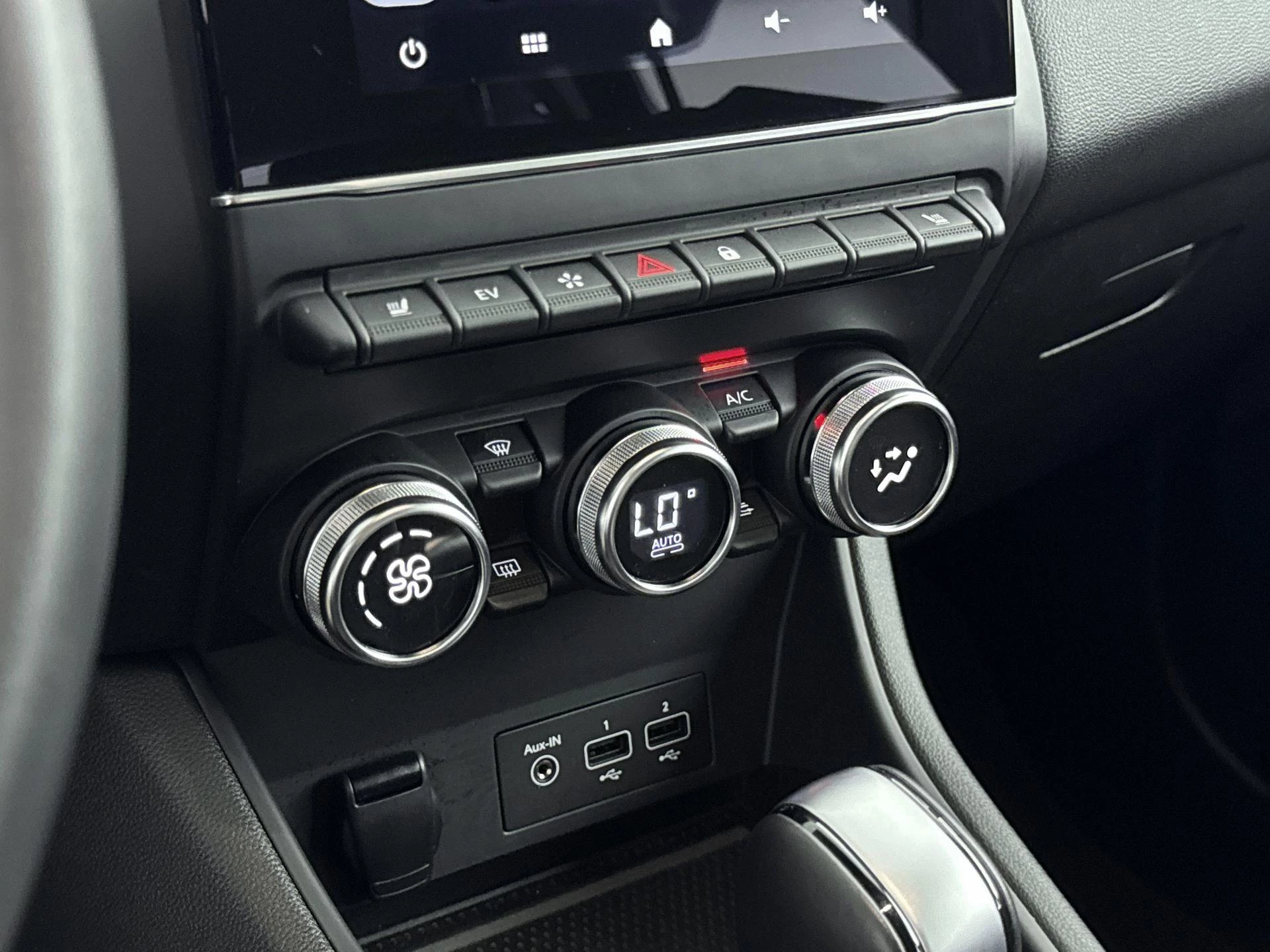 Renault-Captur-image-14
