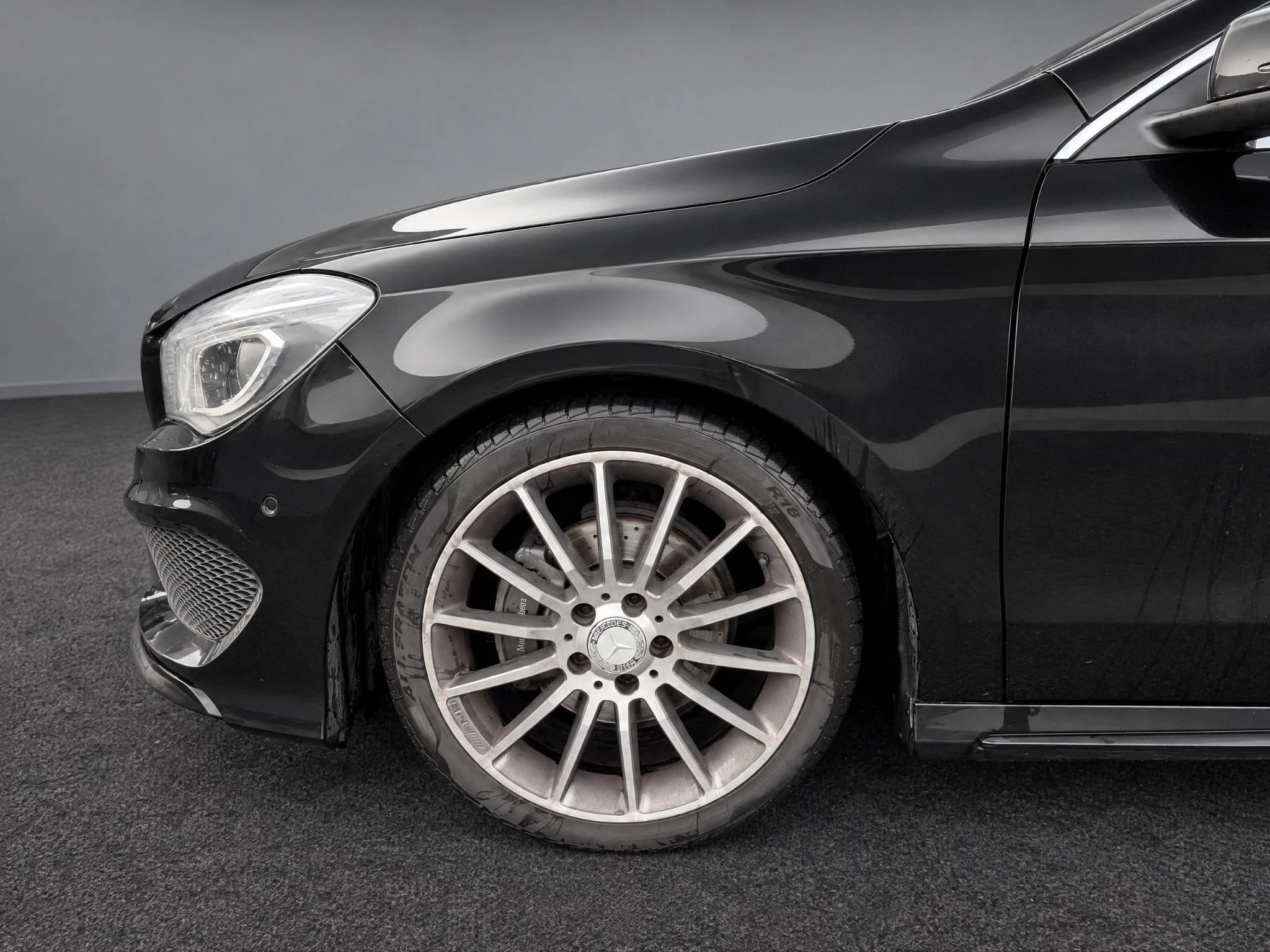 Mercedes-Benz-CLA-image-5