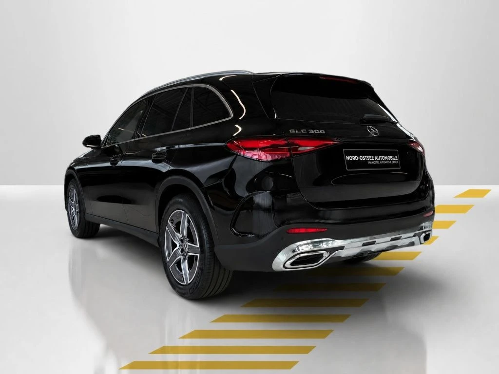 Mercedes-Benz-GLC 300 d-image-12