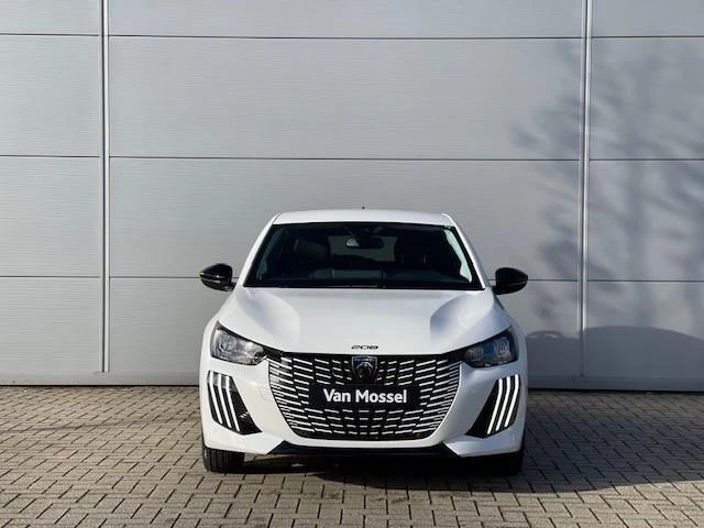 Peugeot 208 Allure Hybrid 110 e-DCS8