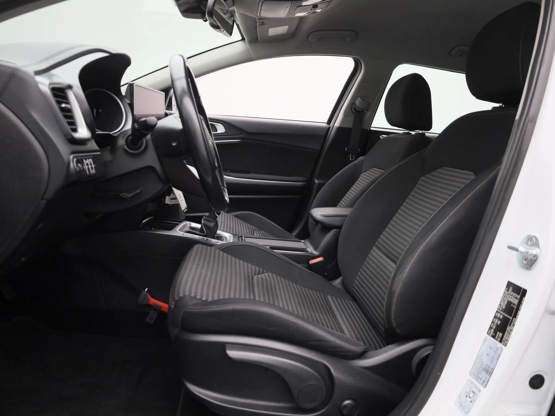 Kia-Ceed Sportswagon-image-9