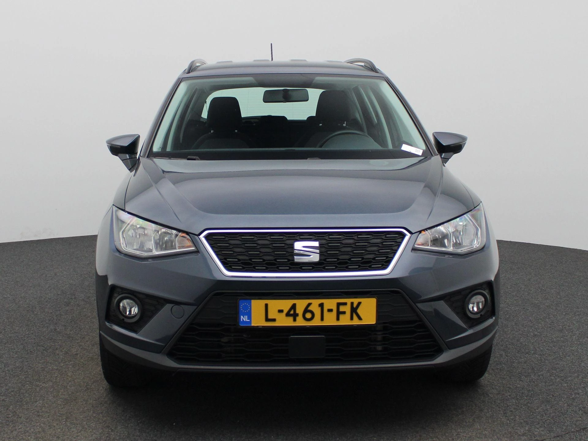 SEAT-Arona-image-2
