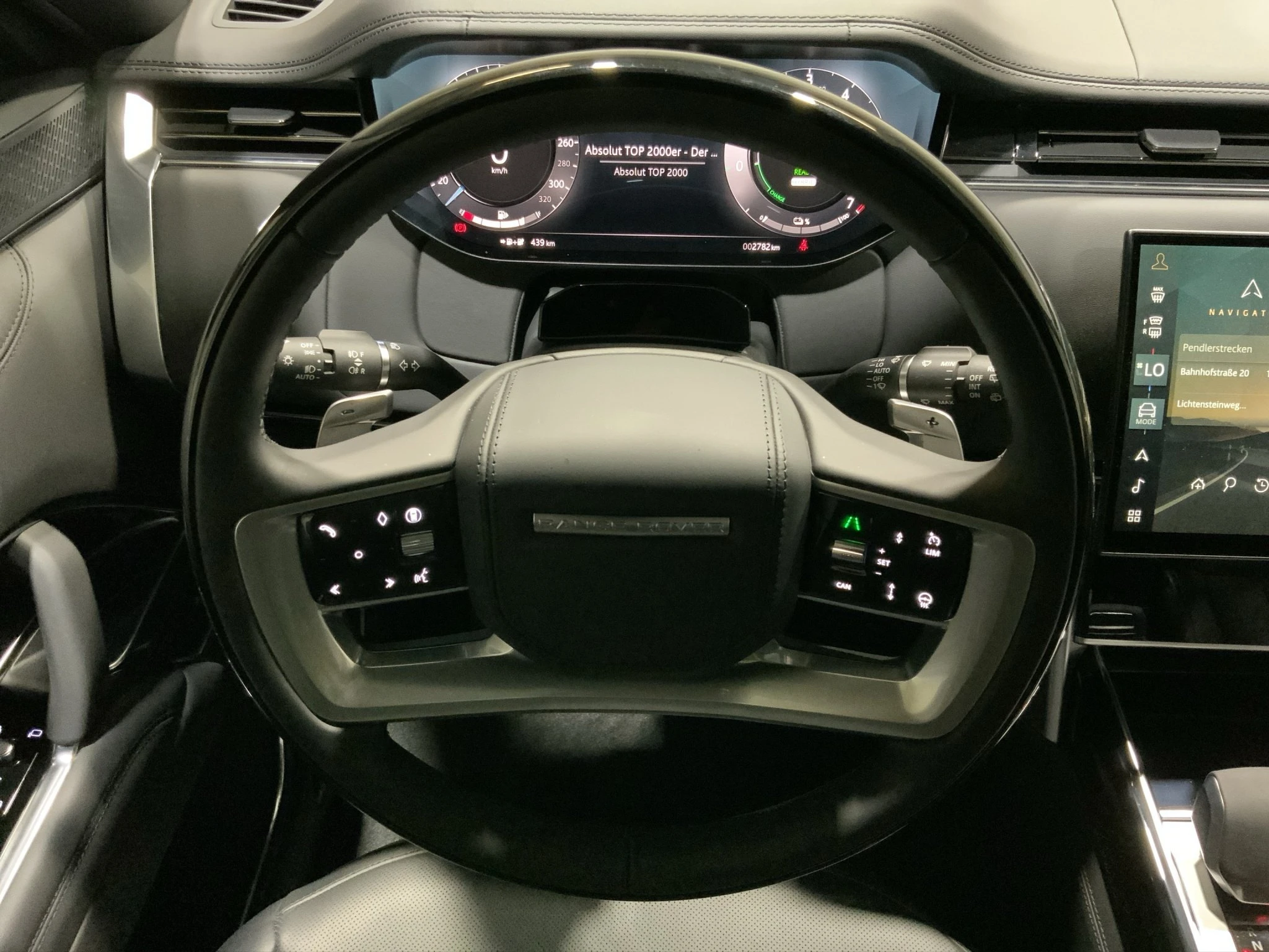 Land Rover-Range Rover-image-9