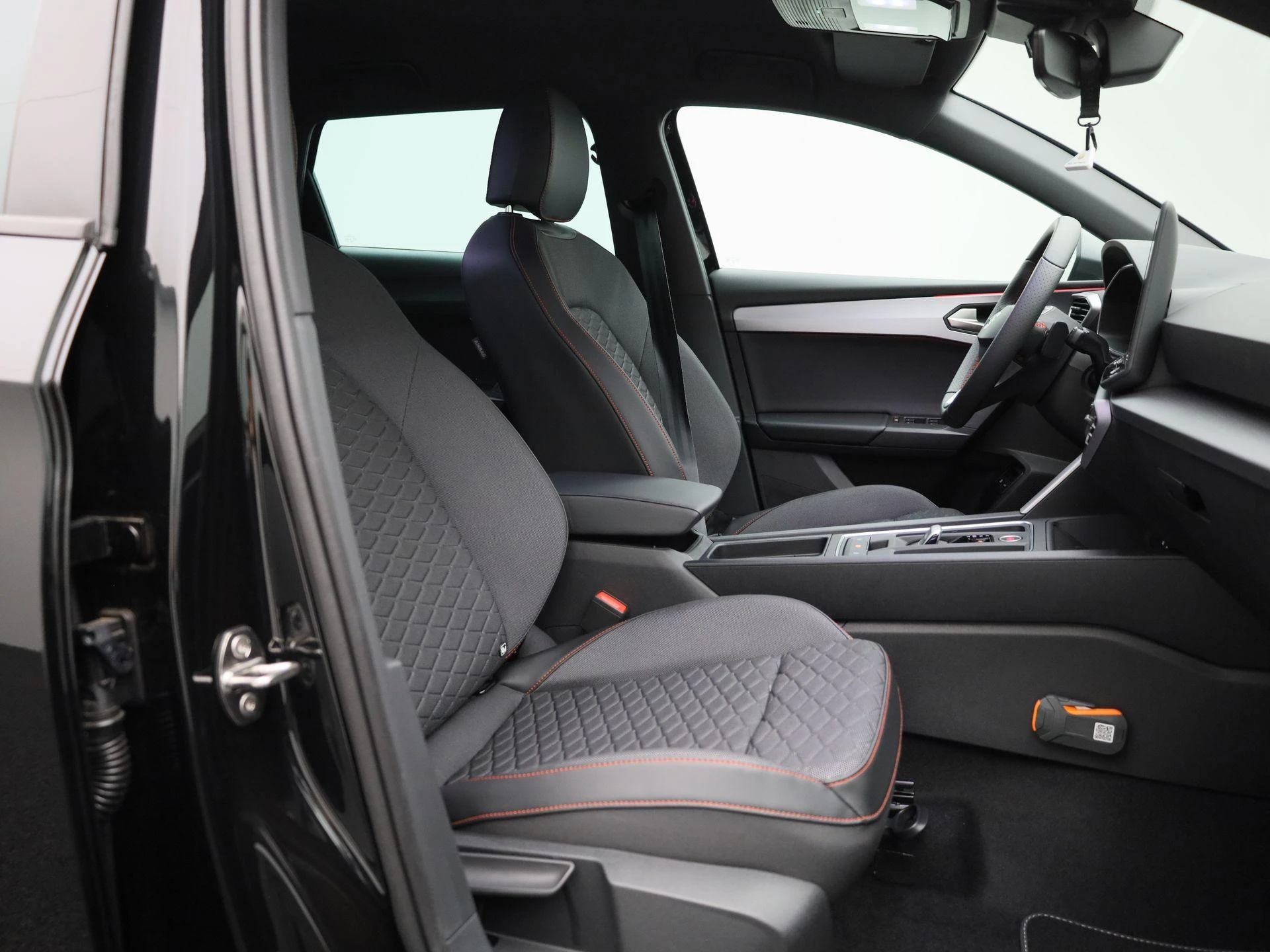 SEAT Leon Sportstourer 1.5 TSI e-Hybrid FR Business