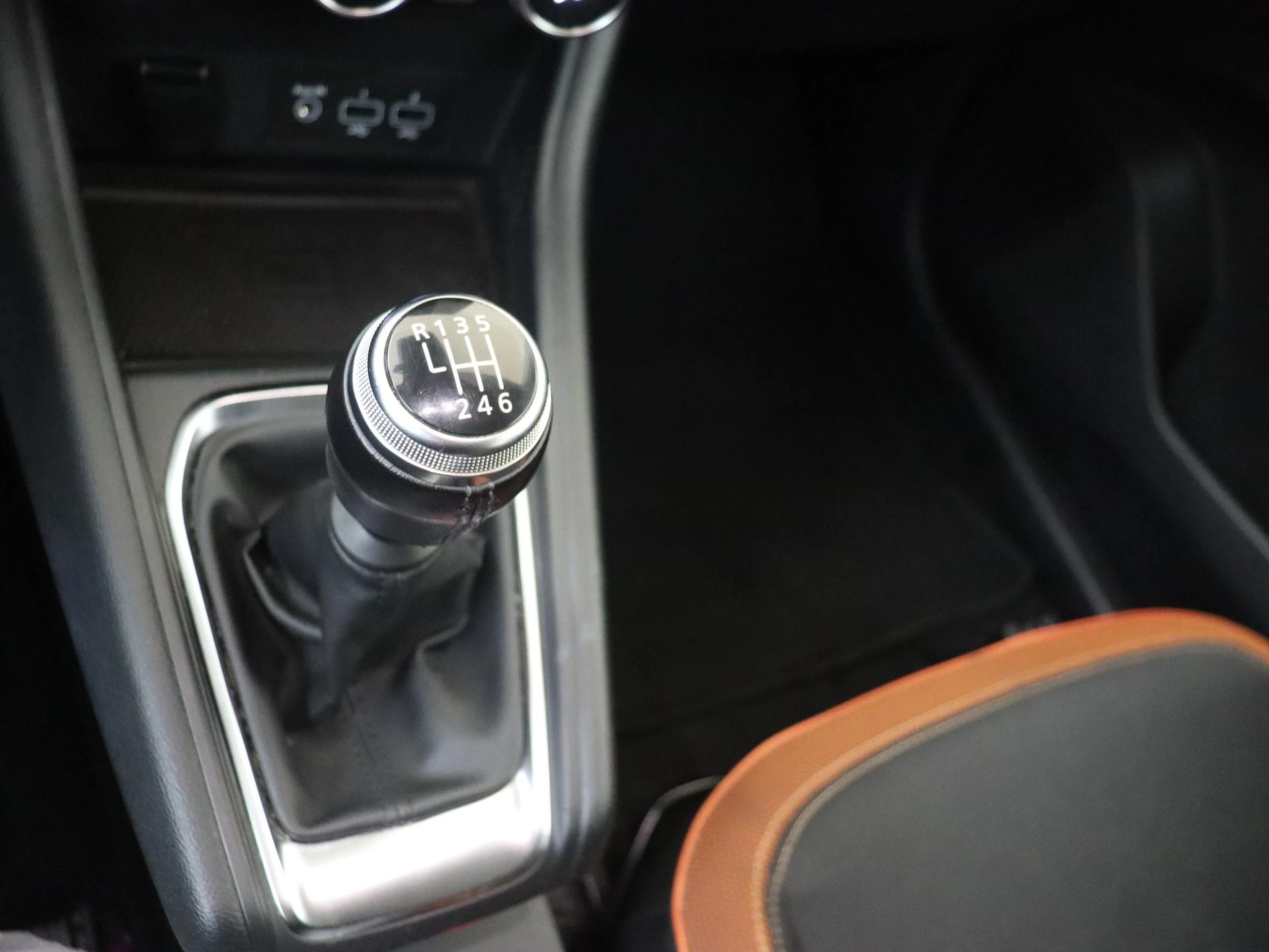 Renault-Captur-image-14