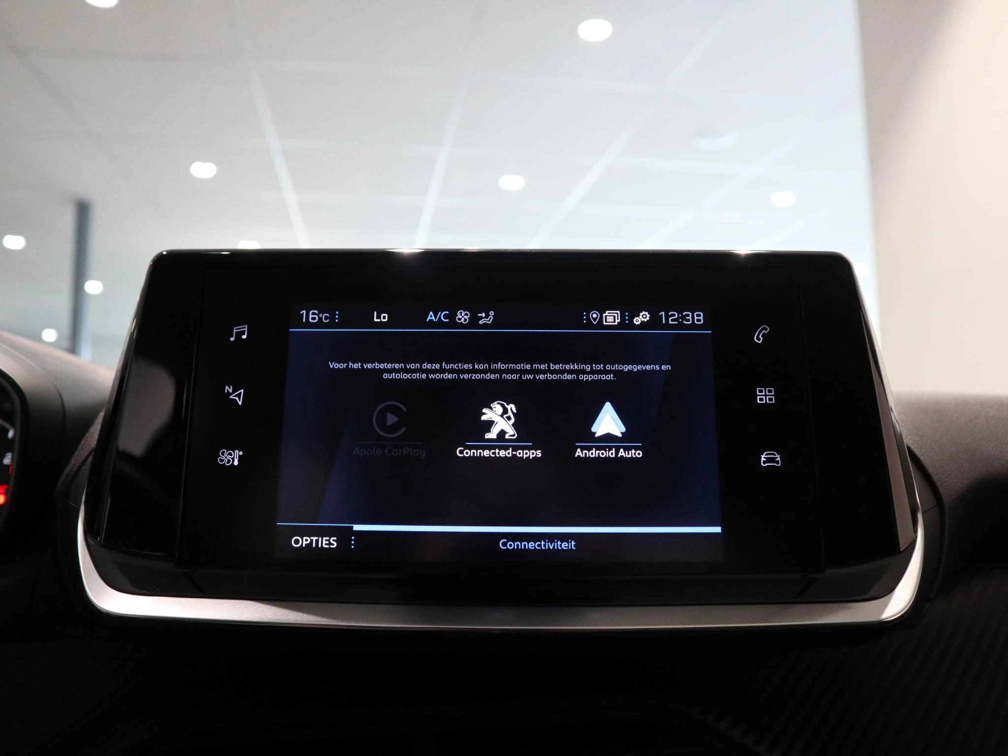 Peugeot-208-image-17